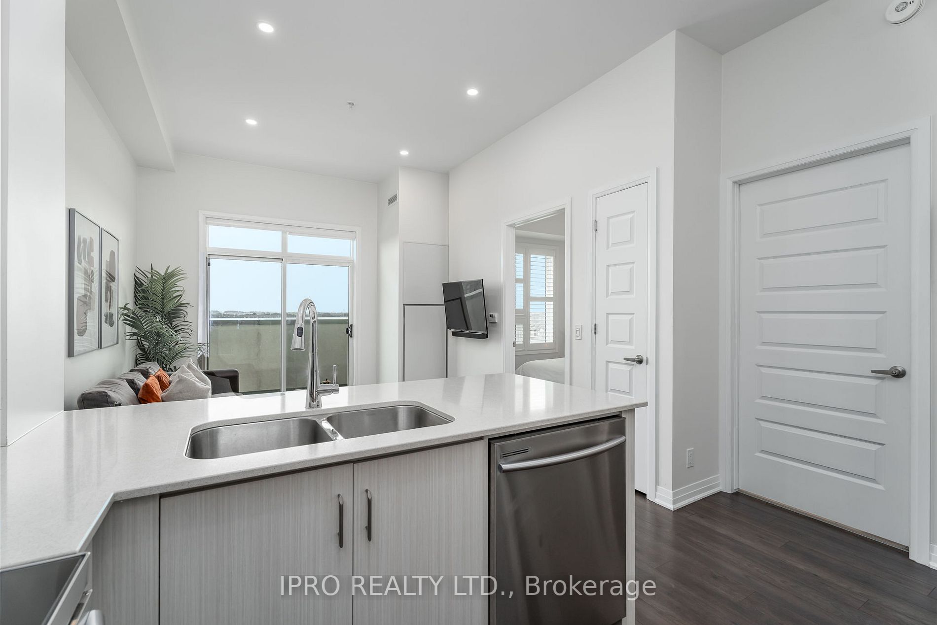 1105 Leger Way, #627
