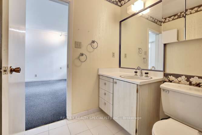 2411 Hammond Road