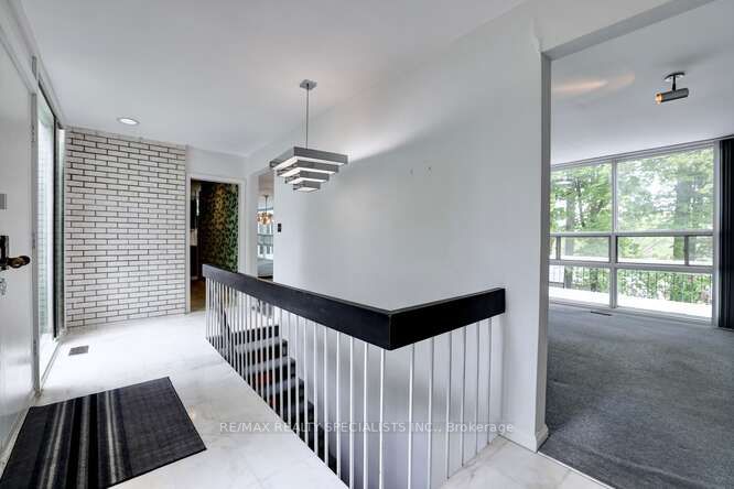 2411 Hammond Road
