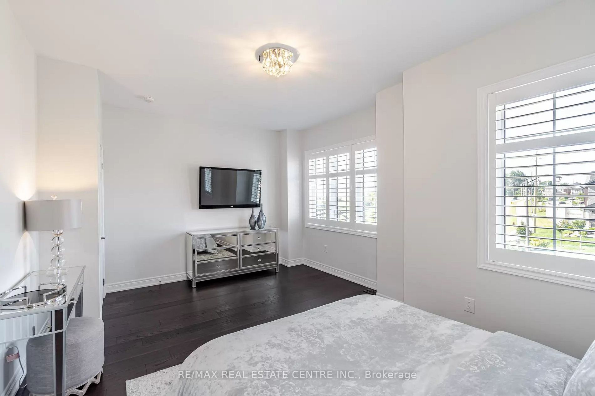 9 Calico Crt