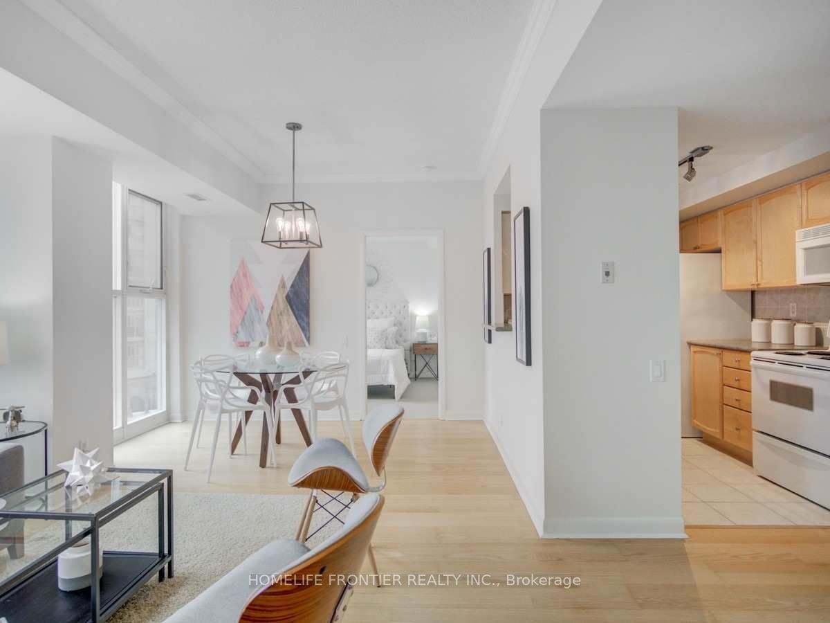 2067 Lake Shore Blvd W, #506