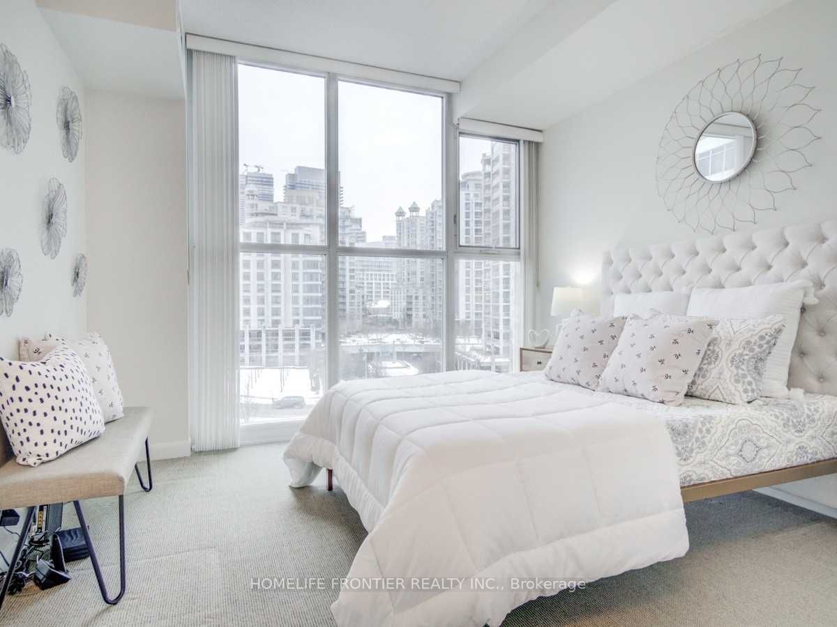 2067 Lake Shore Blvd W, #506