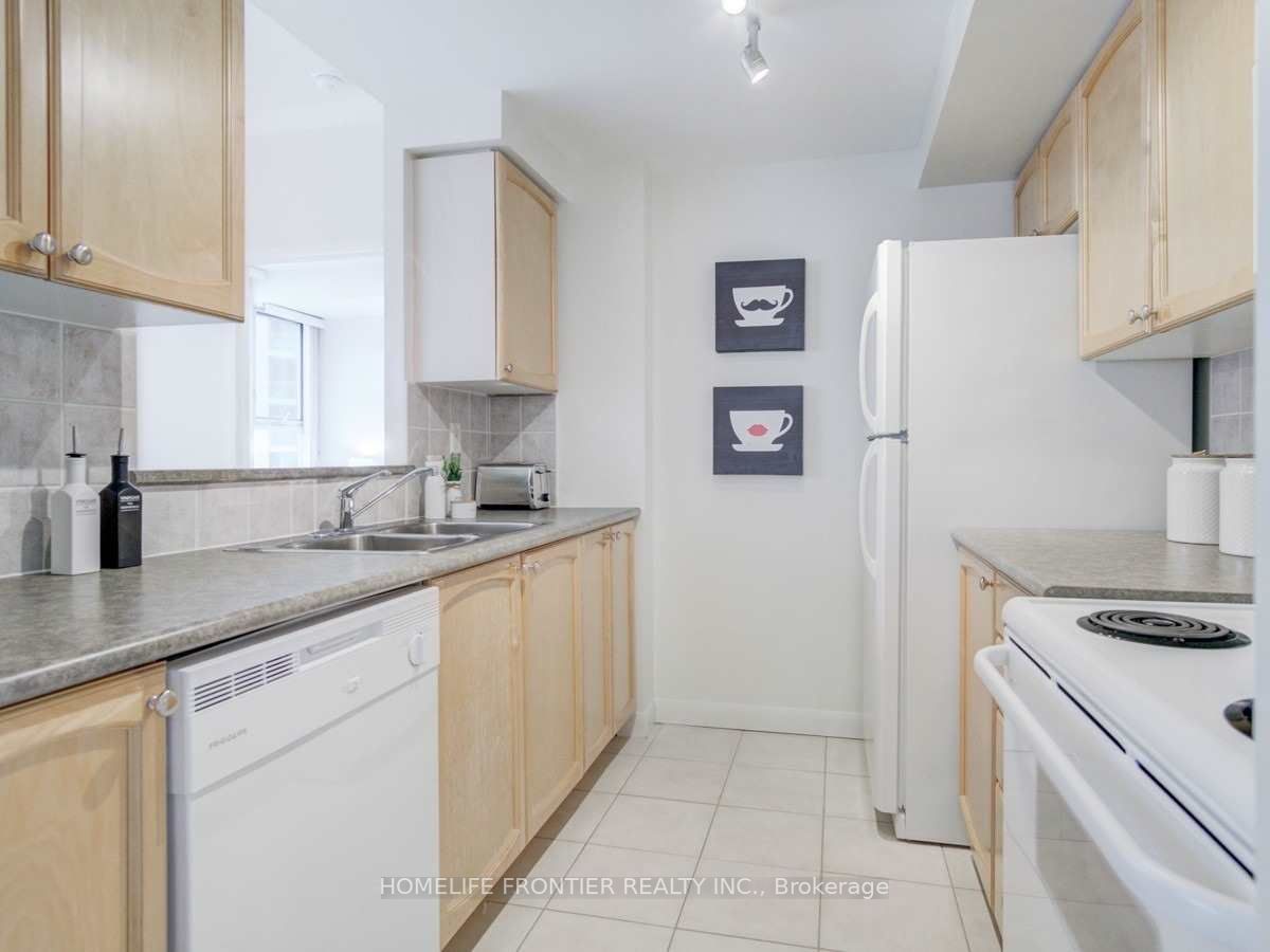 2067 Lake Shore Blvd W, #506