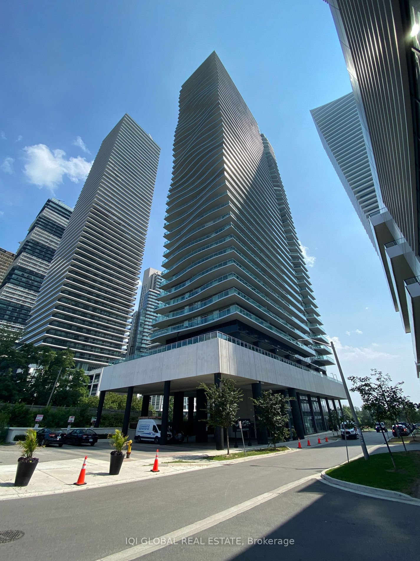 33 Shore Breeze Dr, #2509