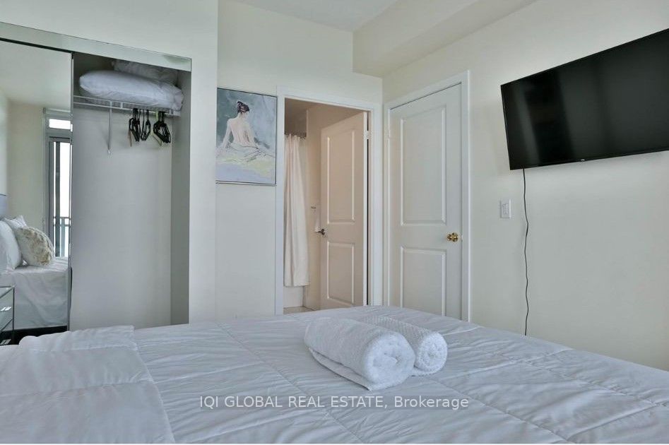 33 Shore Breeze Dr, #2509