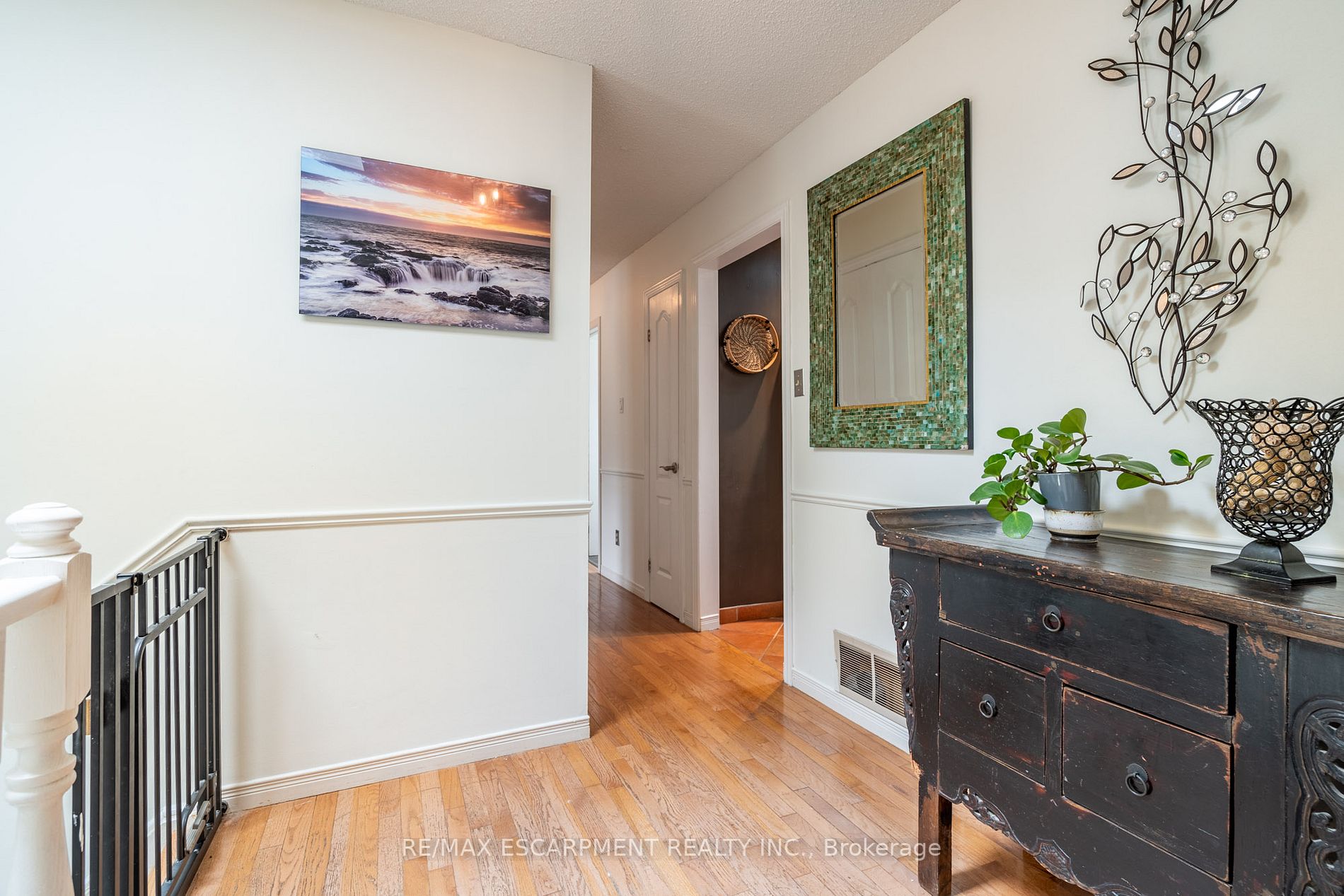 3033 Tecumseh Dr