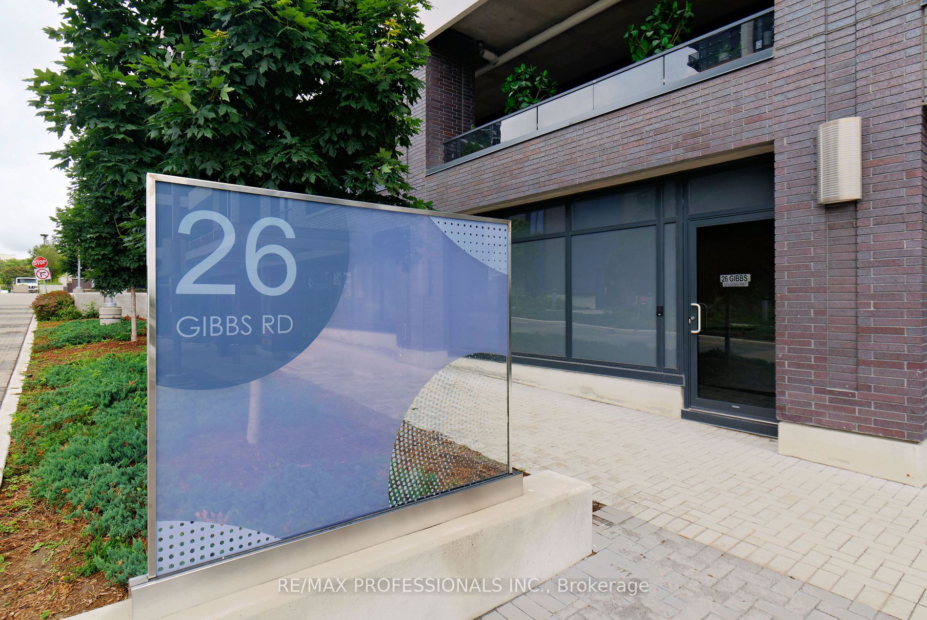 26 Gibbs Rd, #1026