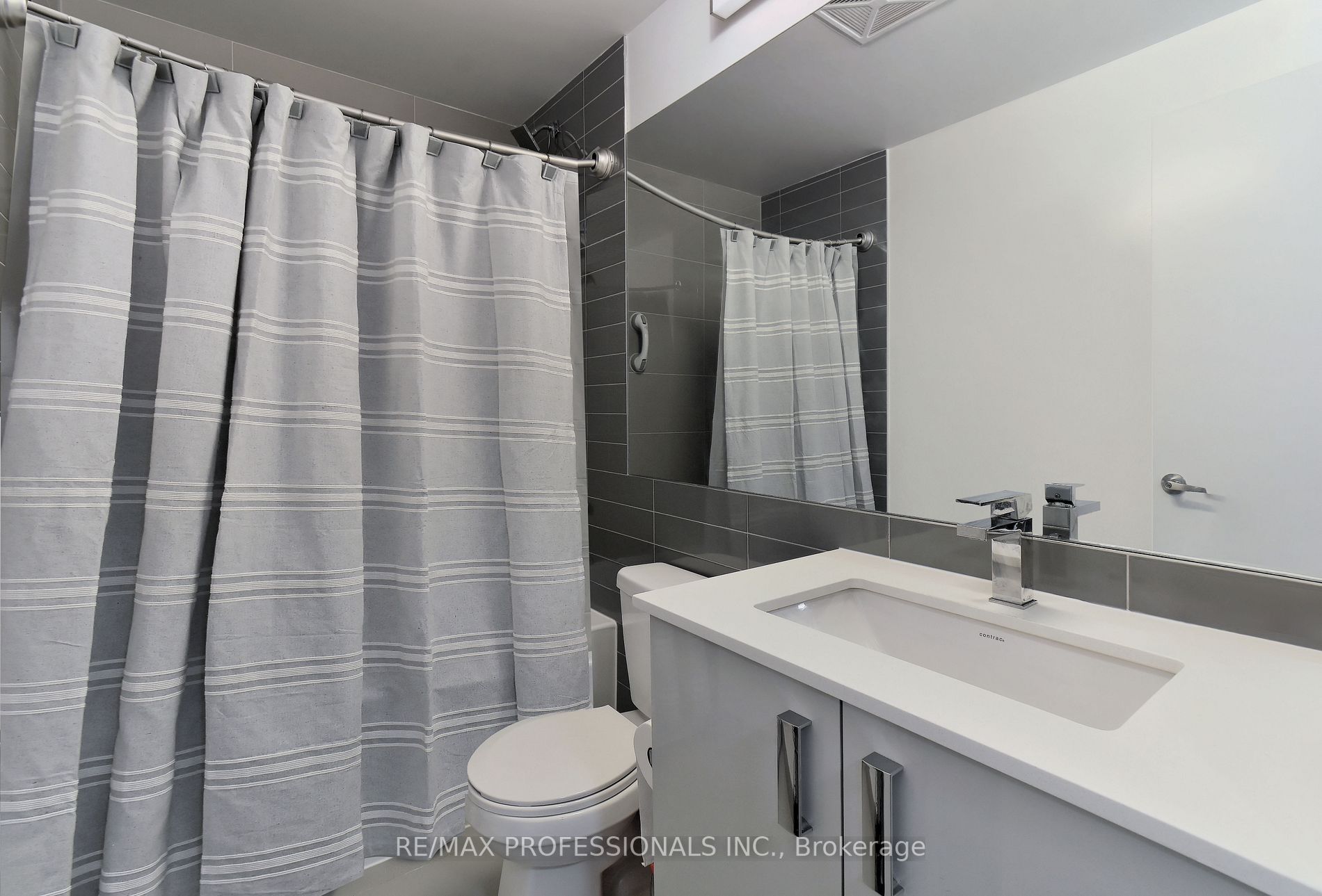 26 Gibbs Rd, #1026