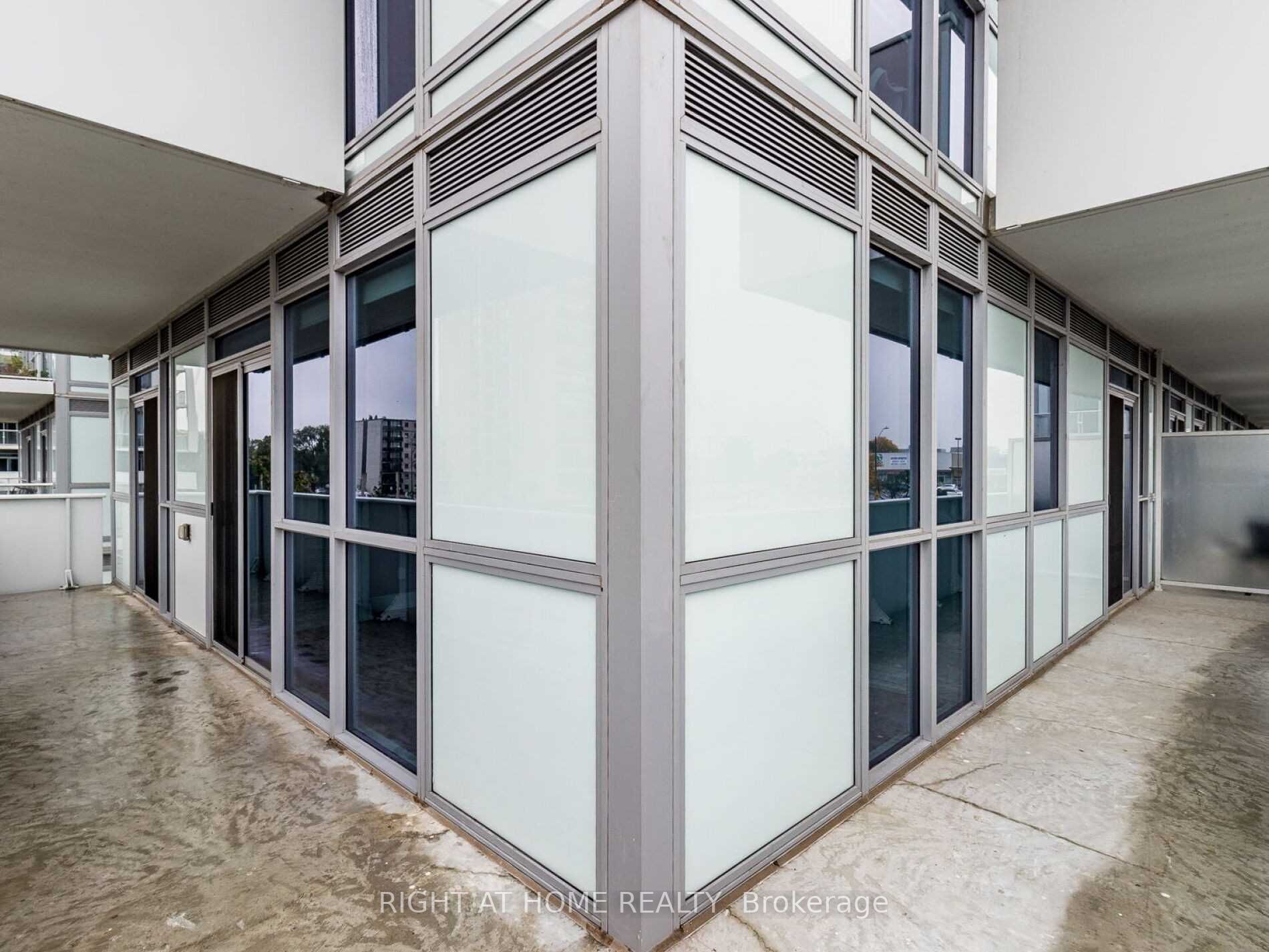 65 Speers Road, #203