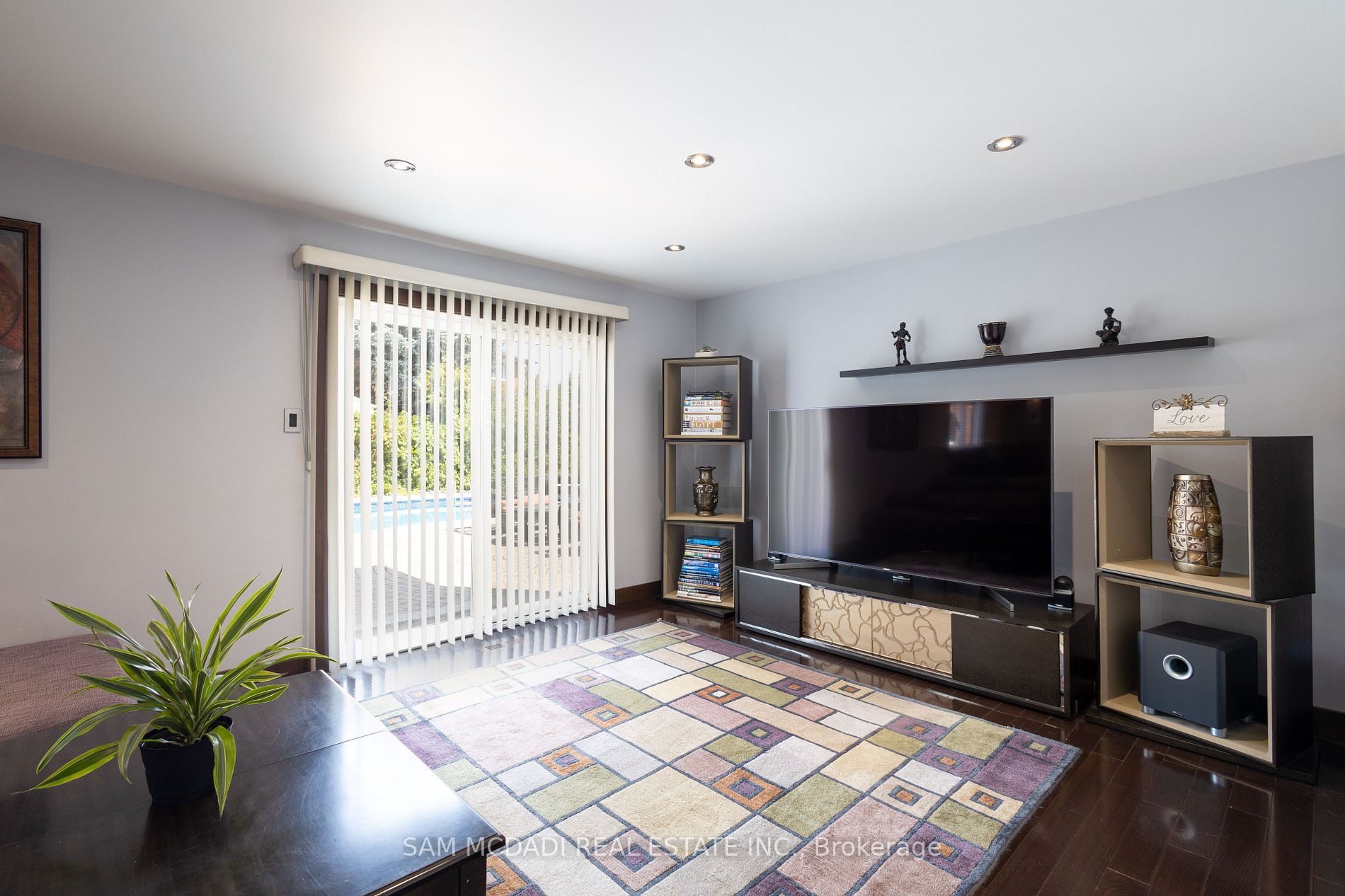 358 Janene Crt