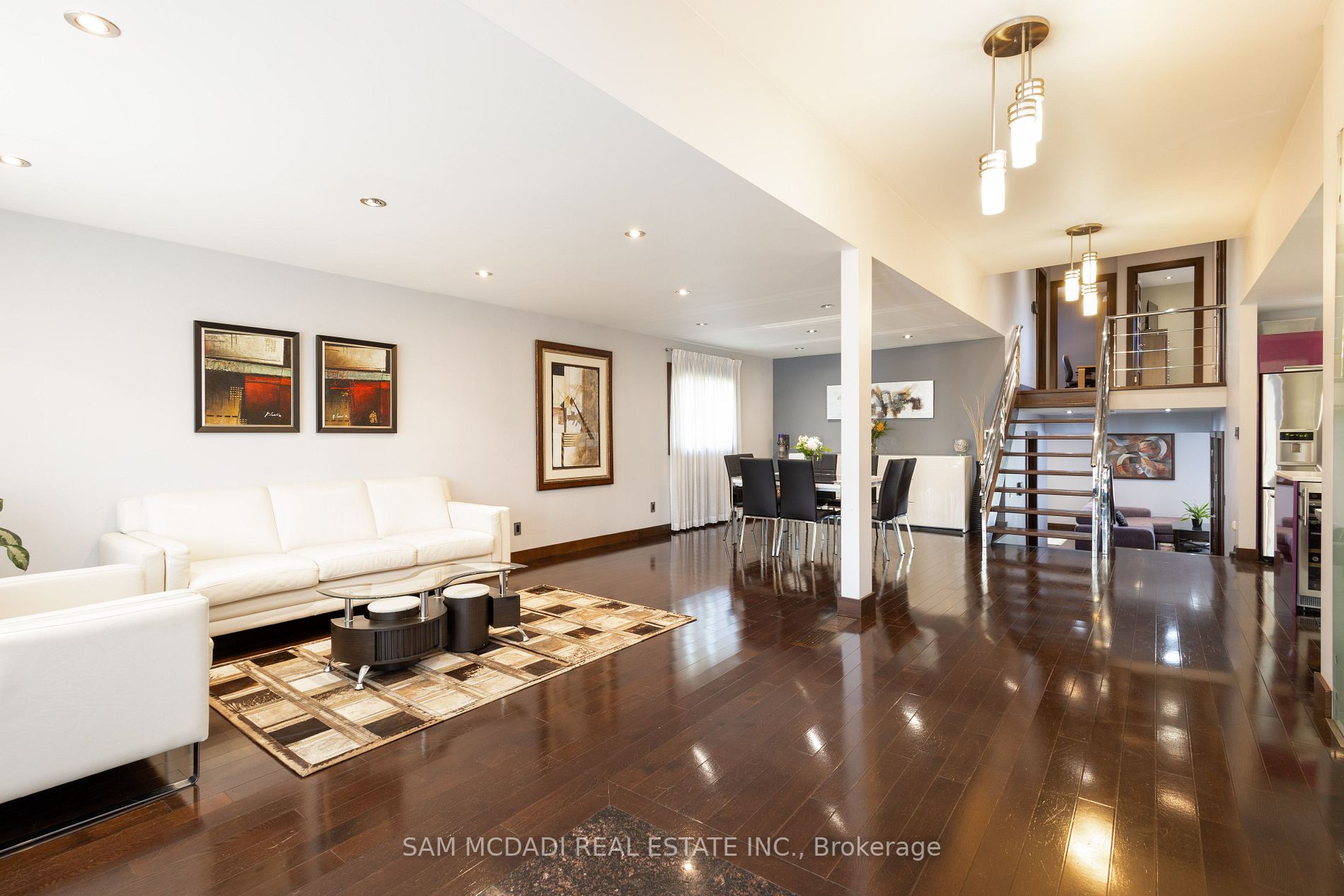 358 Janene Crt