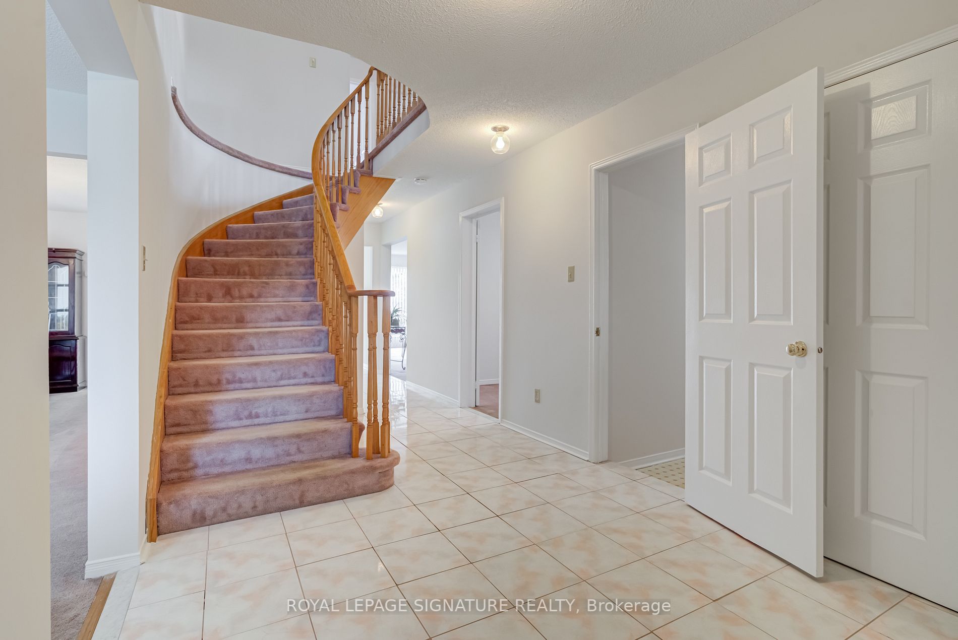 671 Ceremonial Dr