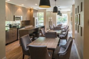 55 Kingsbridge Garden Circ, #1013