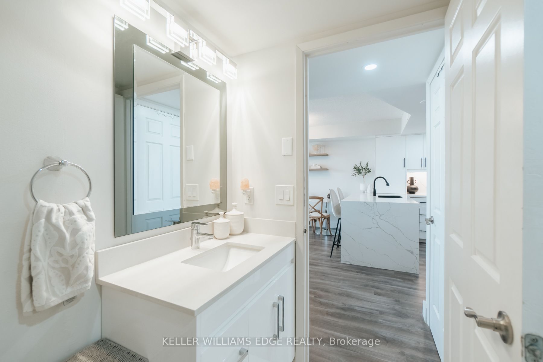 55 Kingsbridge Garden Circ, #1013