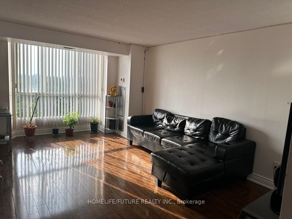 Listing W6759010 - Large Photo # 2