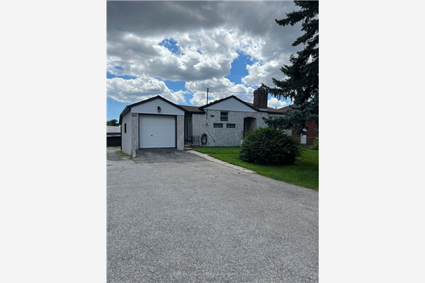 207 Rustic Rd, Toronto