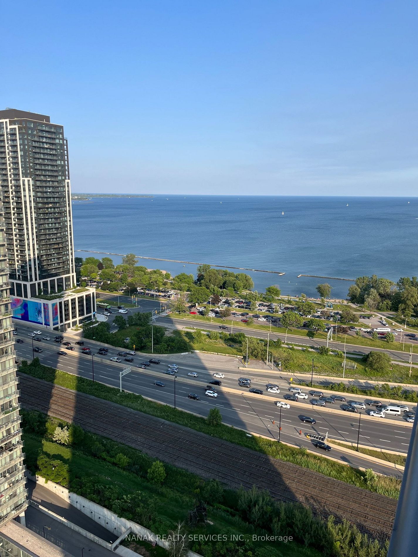 105 The Queensway Ave, #2613