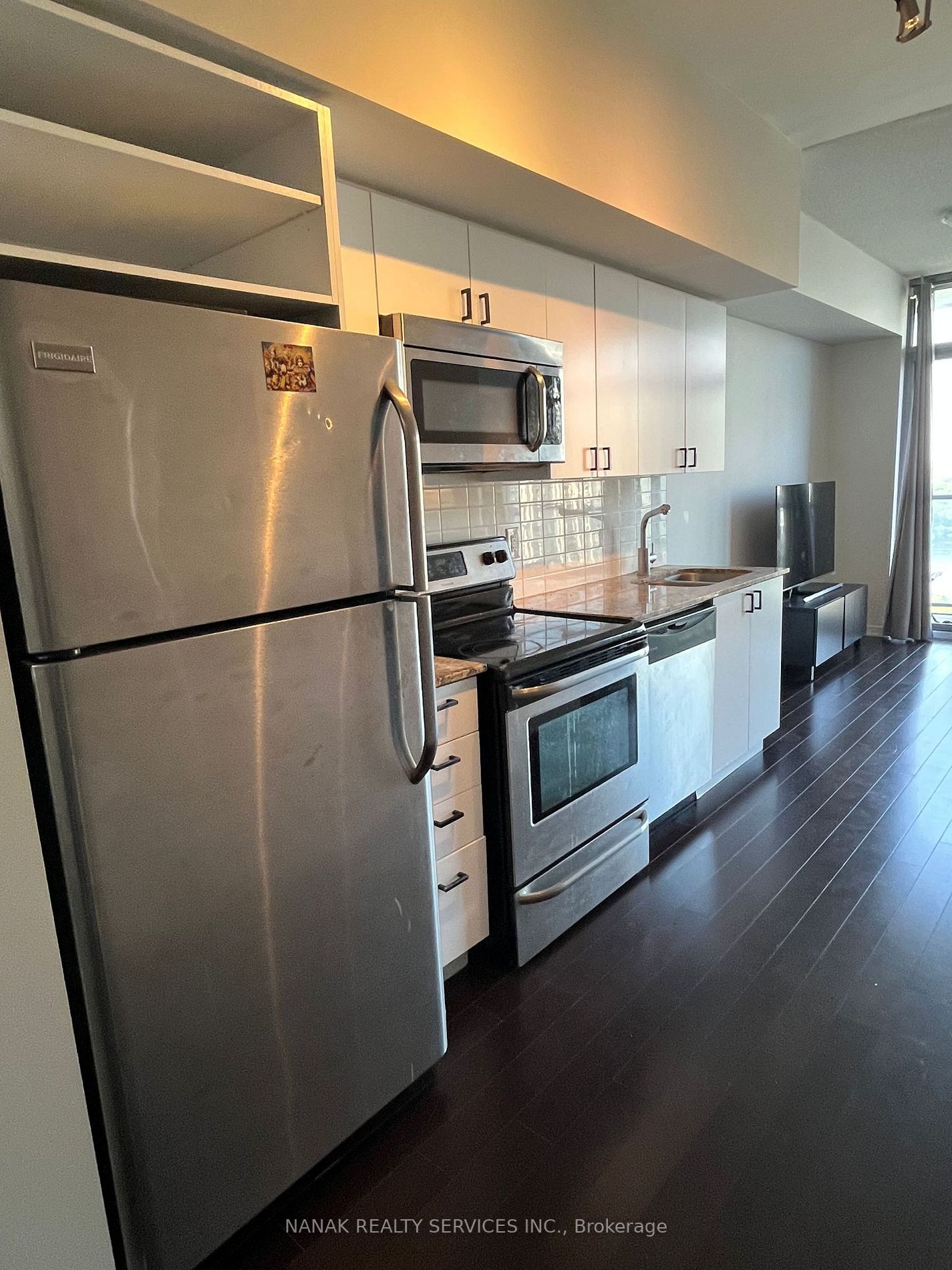 105 The Queensway Ave, #2613