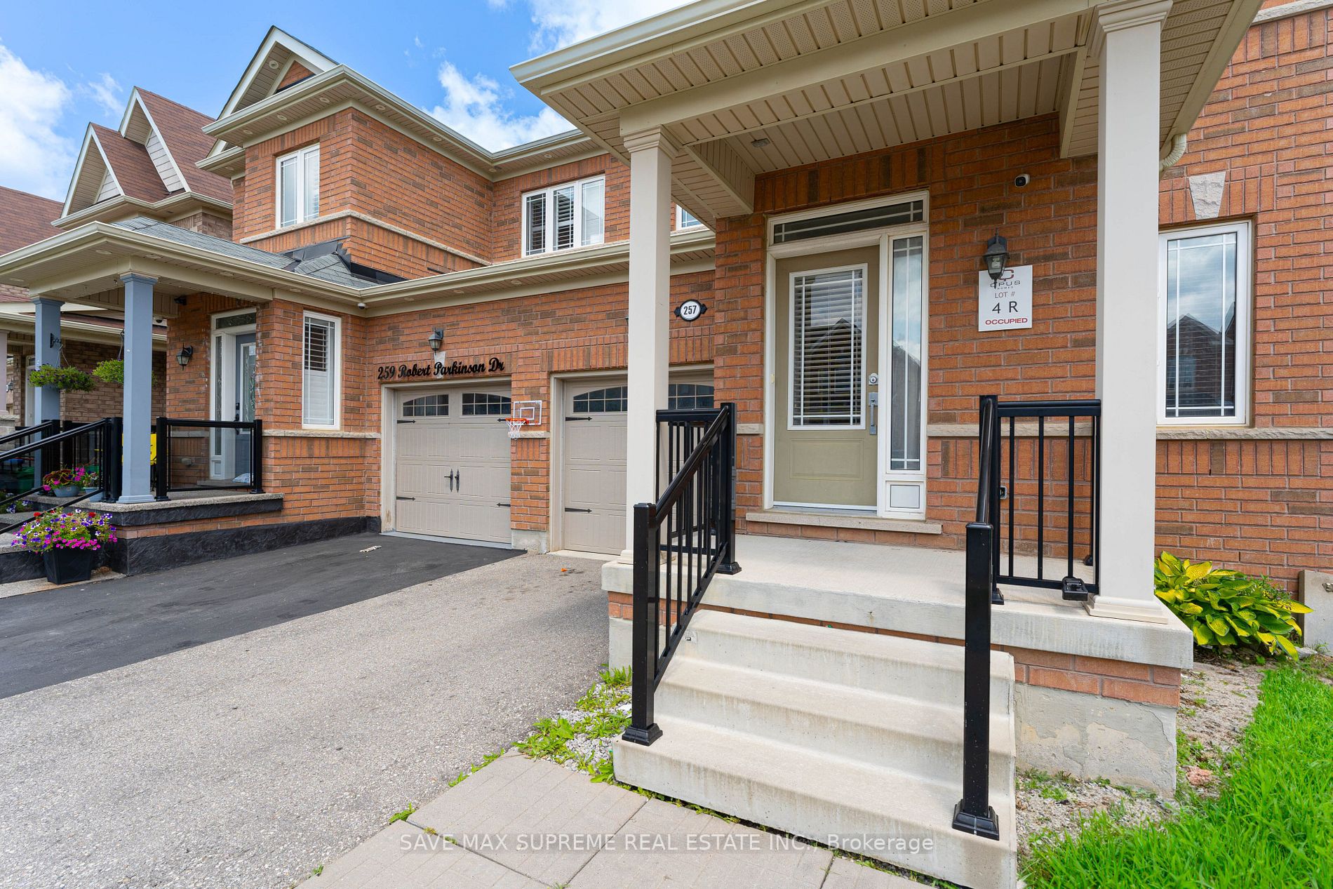 257 Robert Parkinson Dr