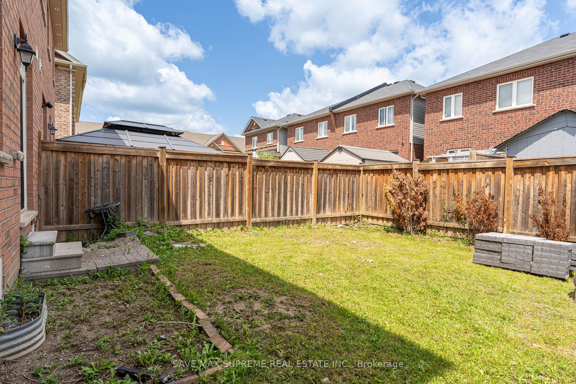 257 Robert Parkinson Dr