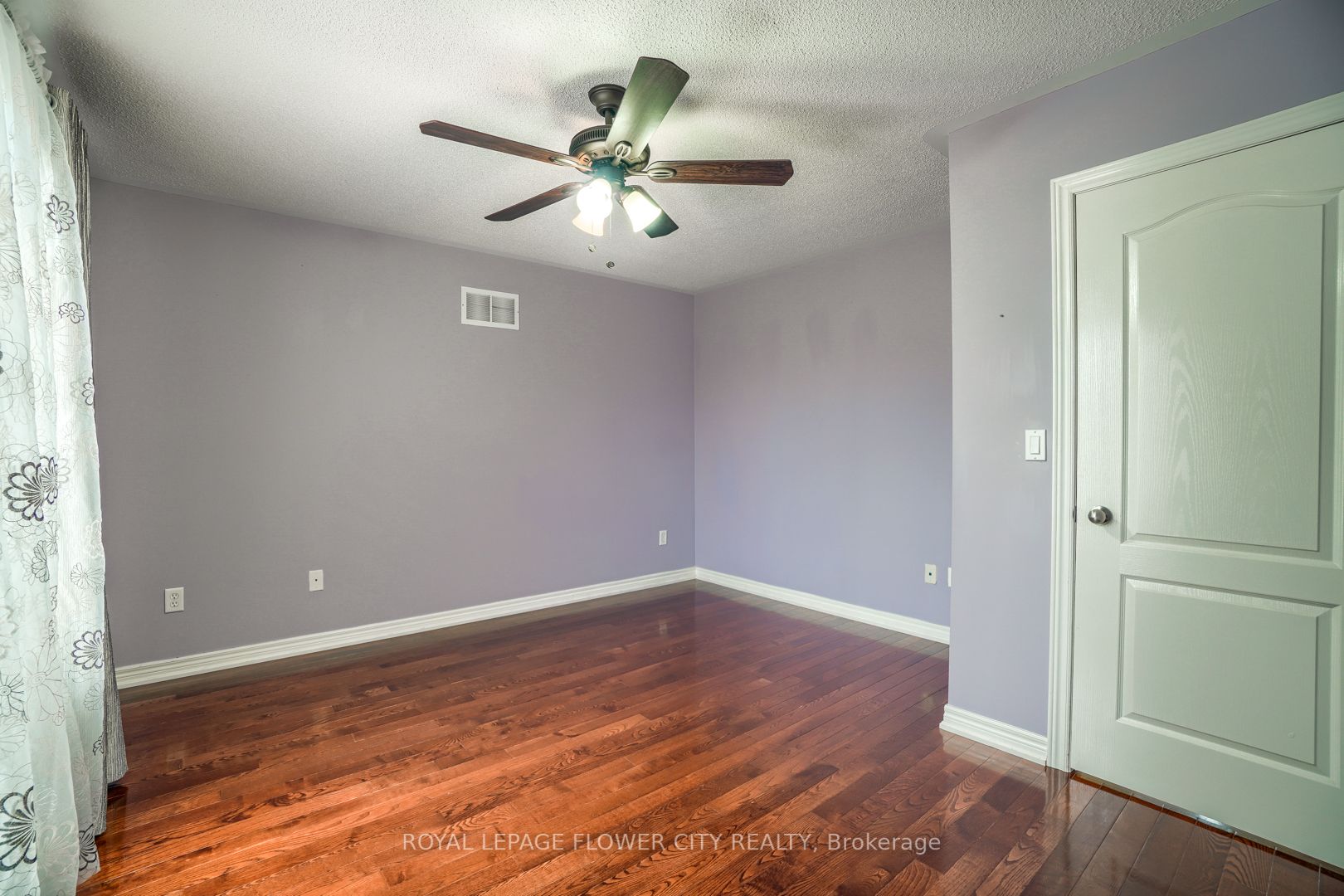 29 Long Meadow Rd