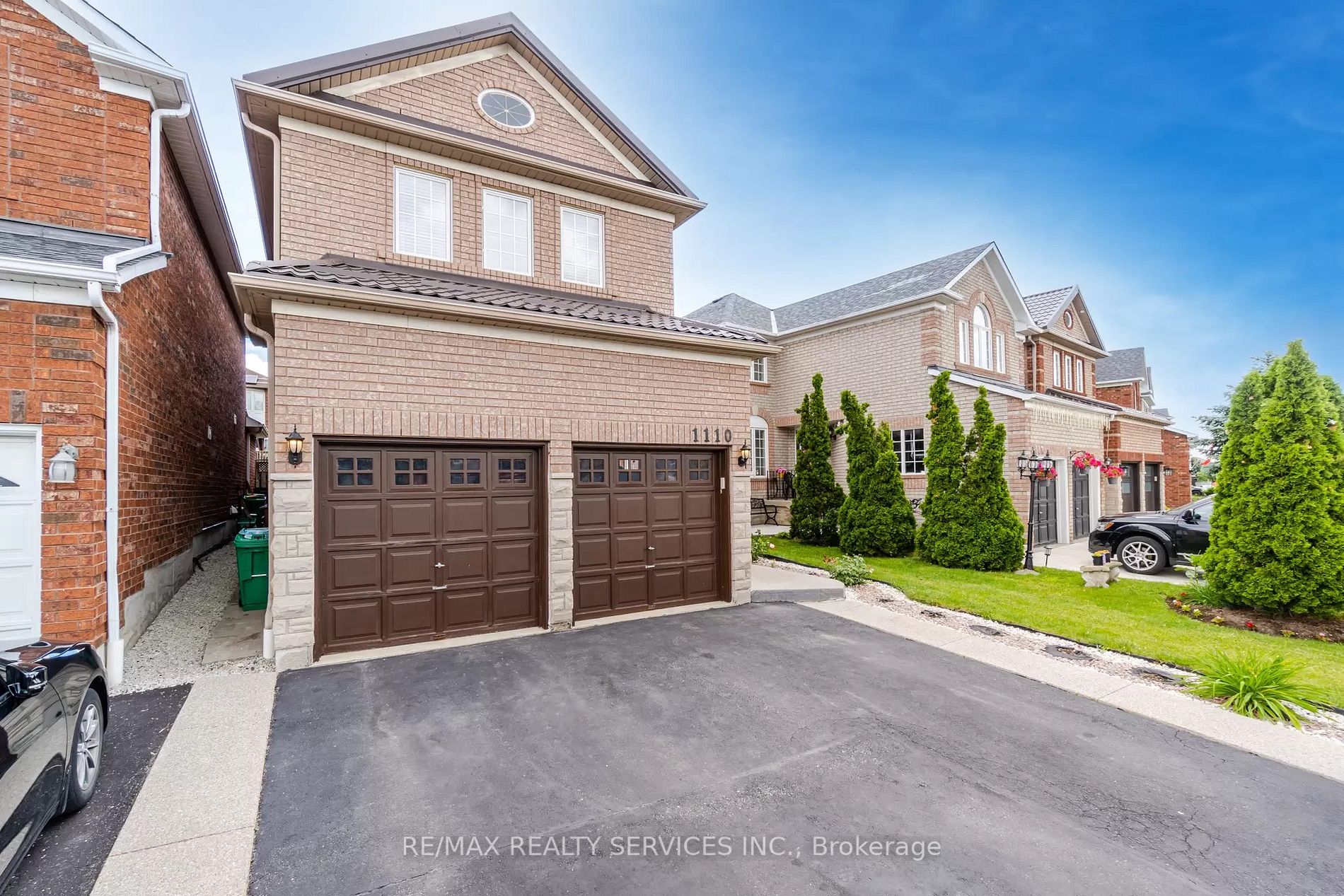 1110 Blueheron Blvd