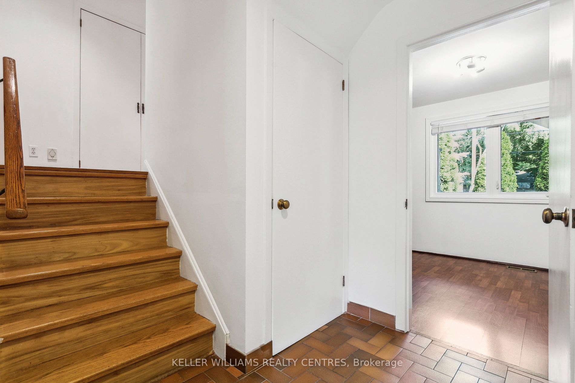 1388 Shadowa Rd