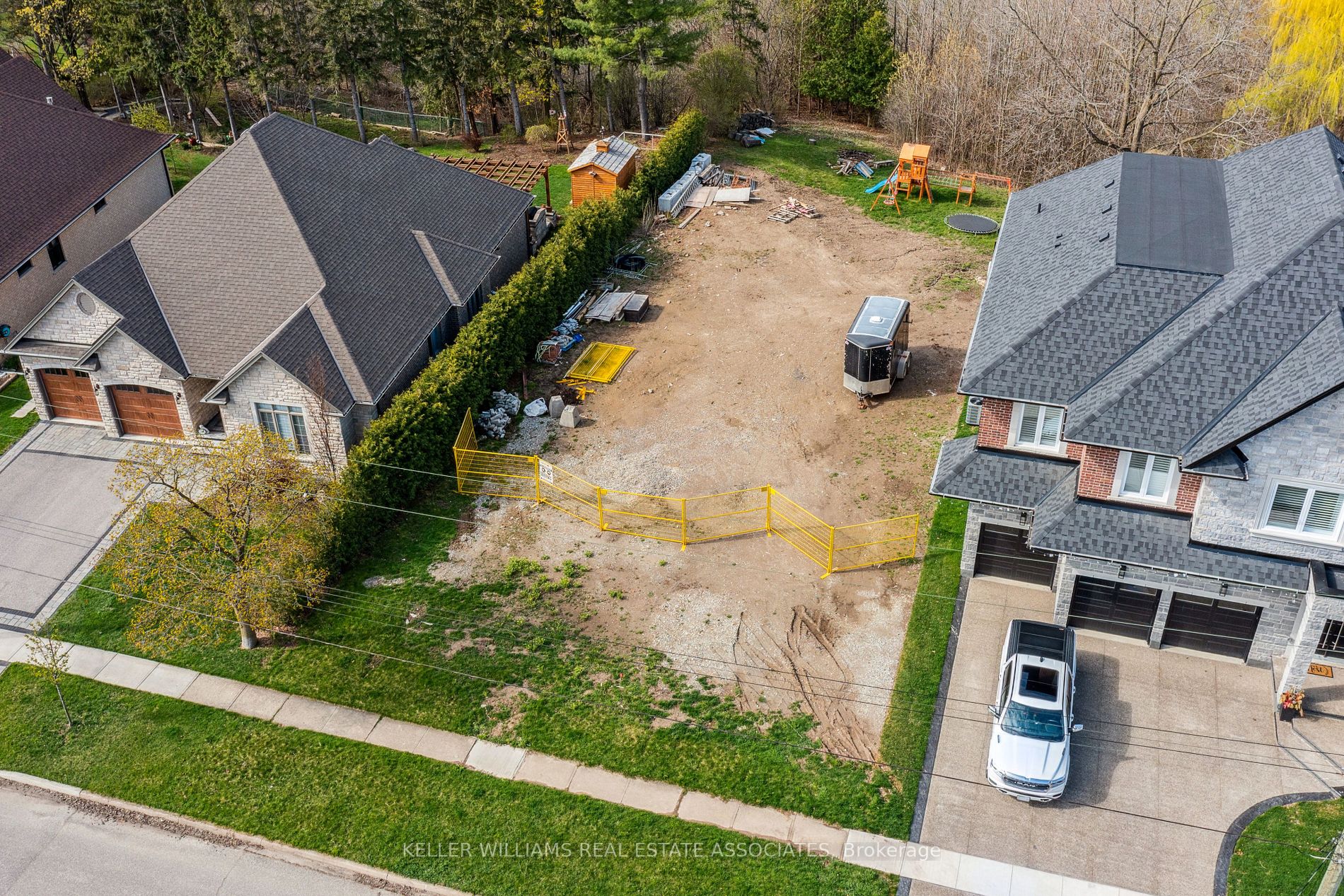 142 Rexway Dr