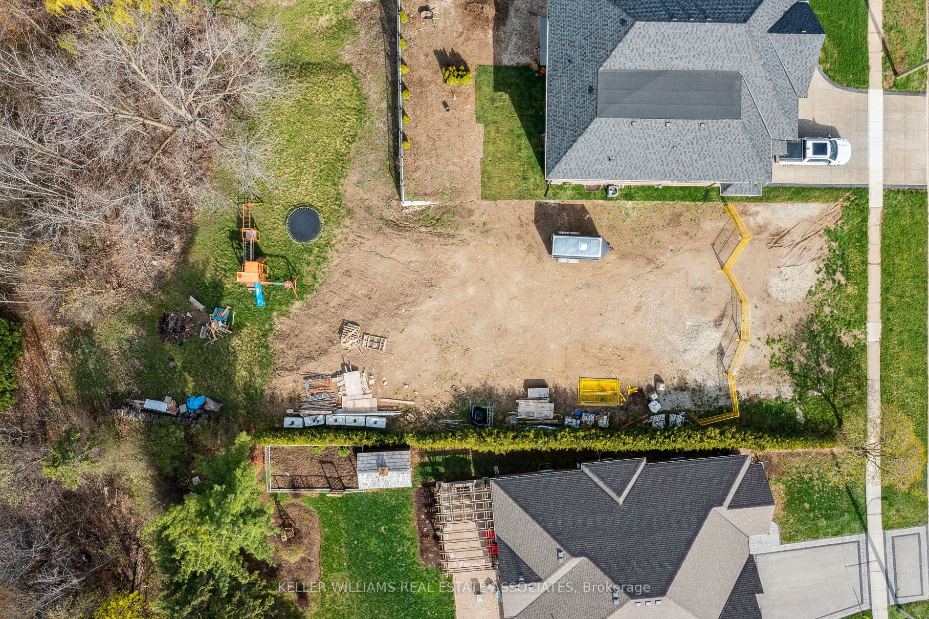 142 Rexway Dr