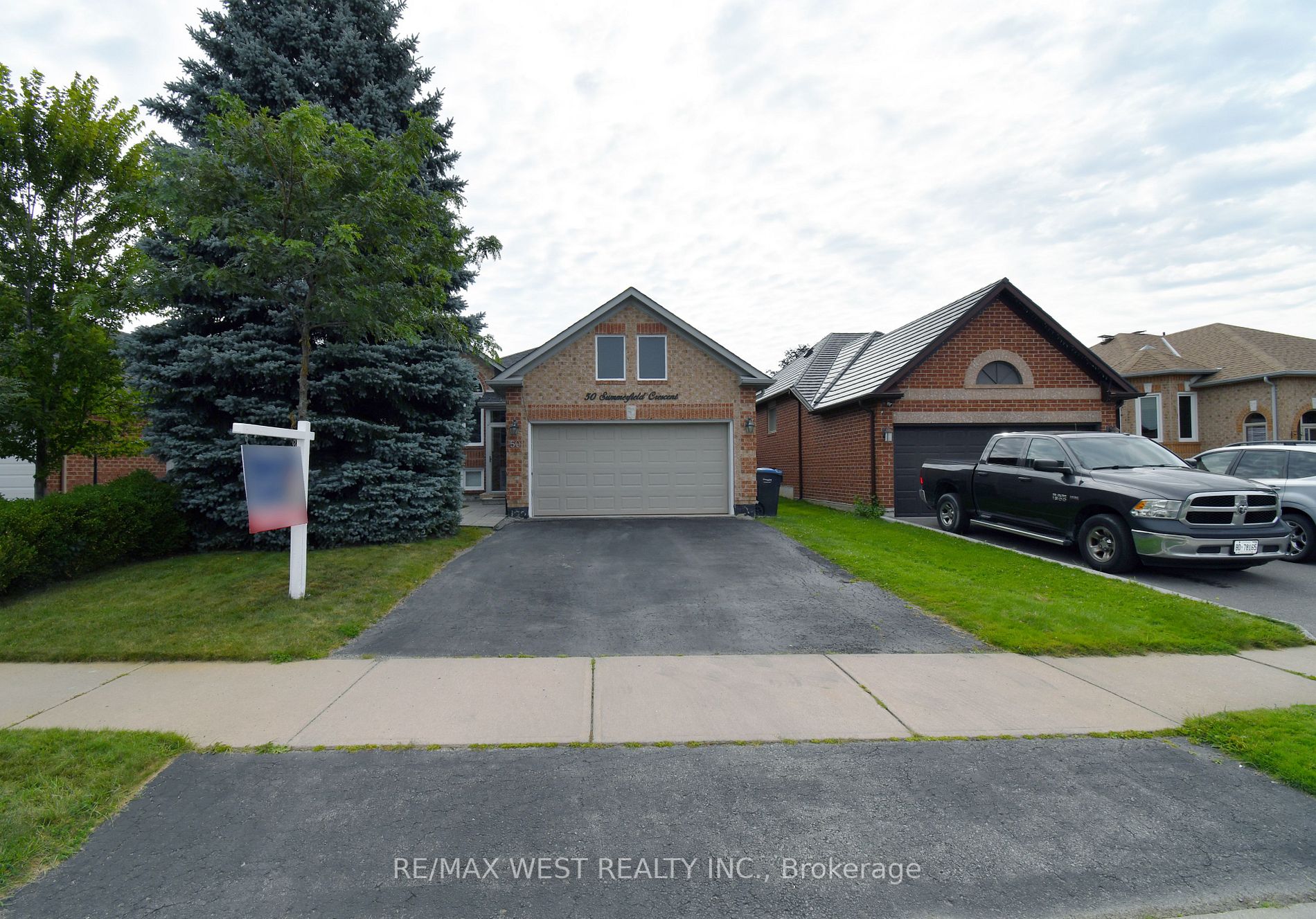 50 Summerfield Cres