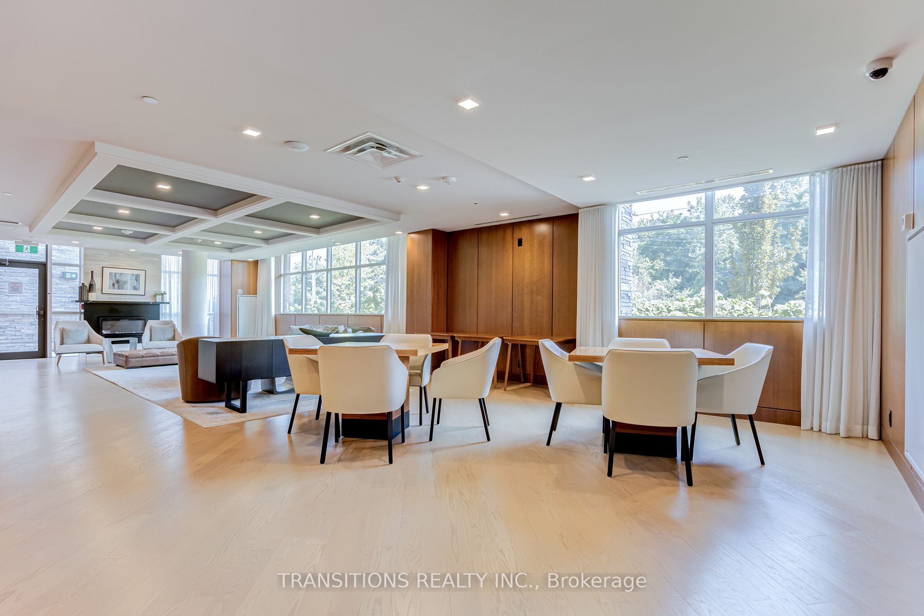 1575 Lakeshore Rd W, #441