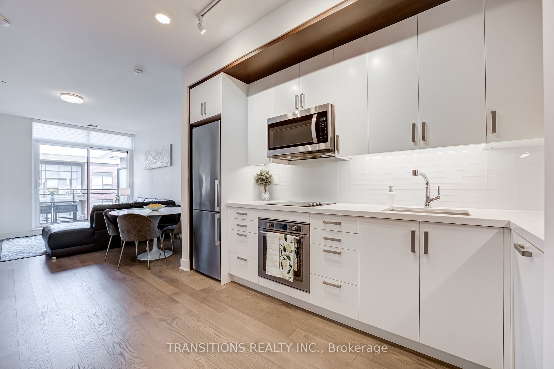 1575 Lakeshore Rd W, #441