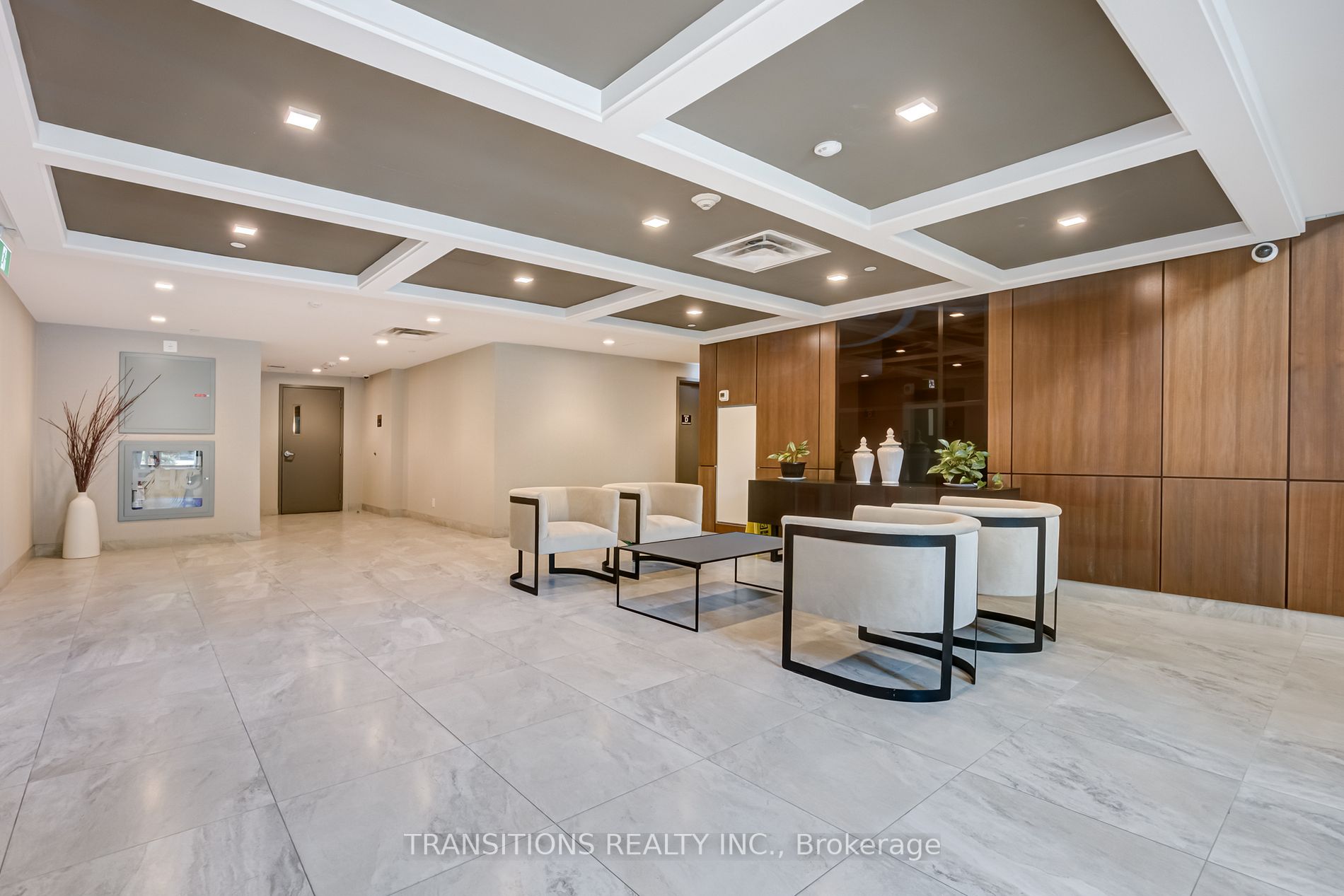 1575 Lakeshore Rd W, #441