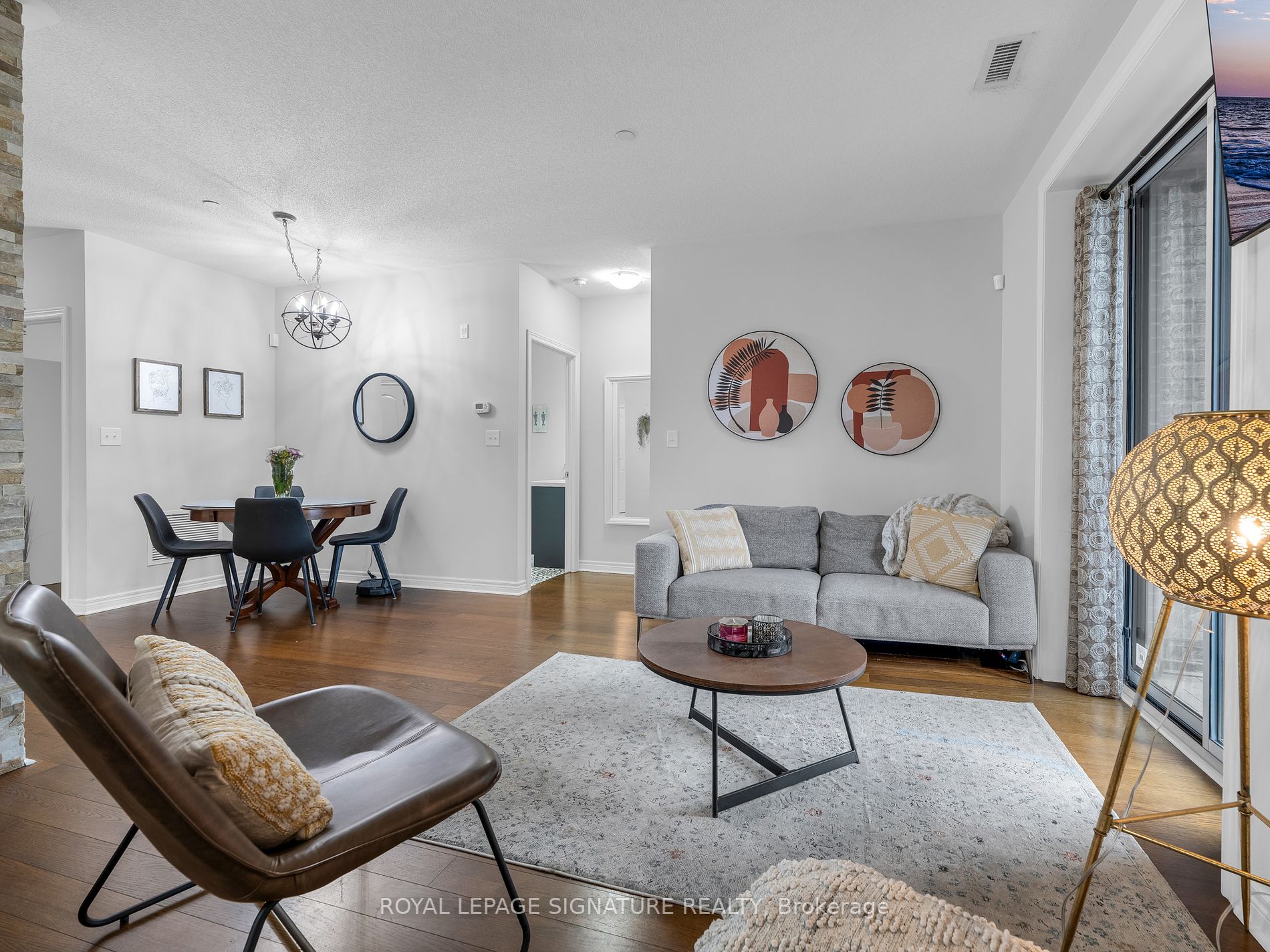 383 Main St E, #114