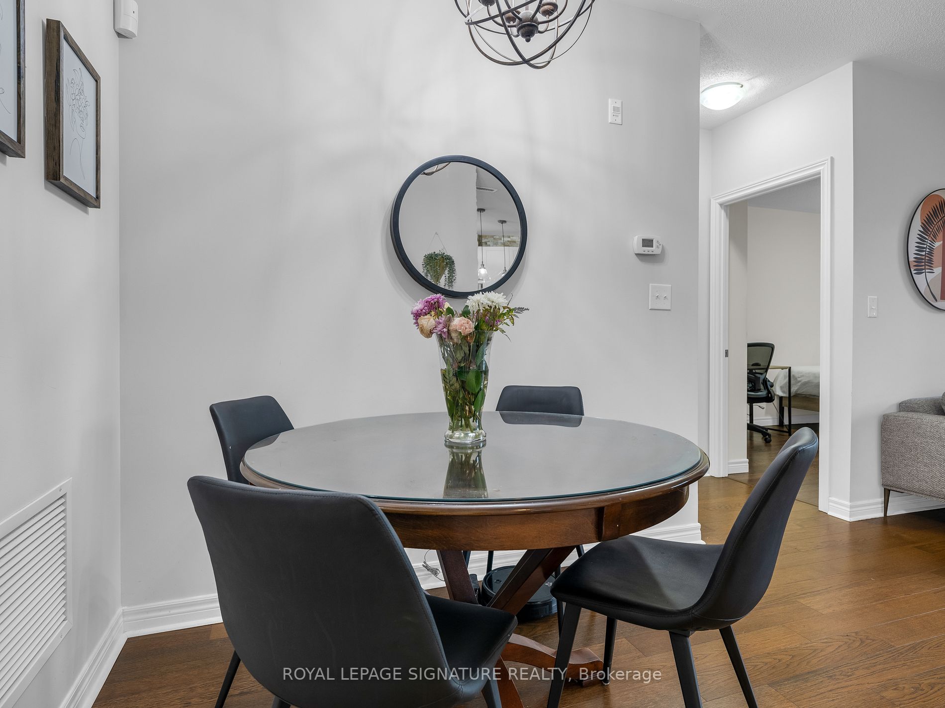 383 Main St E, #114