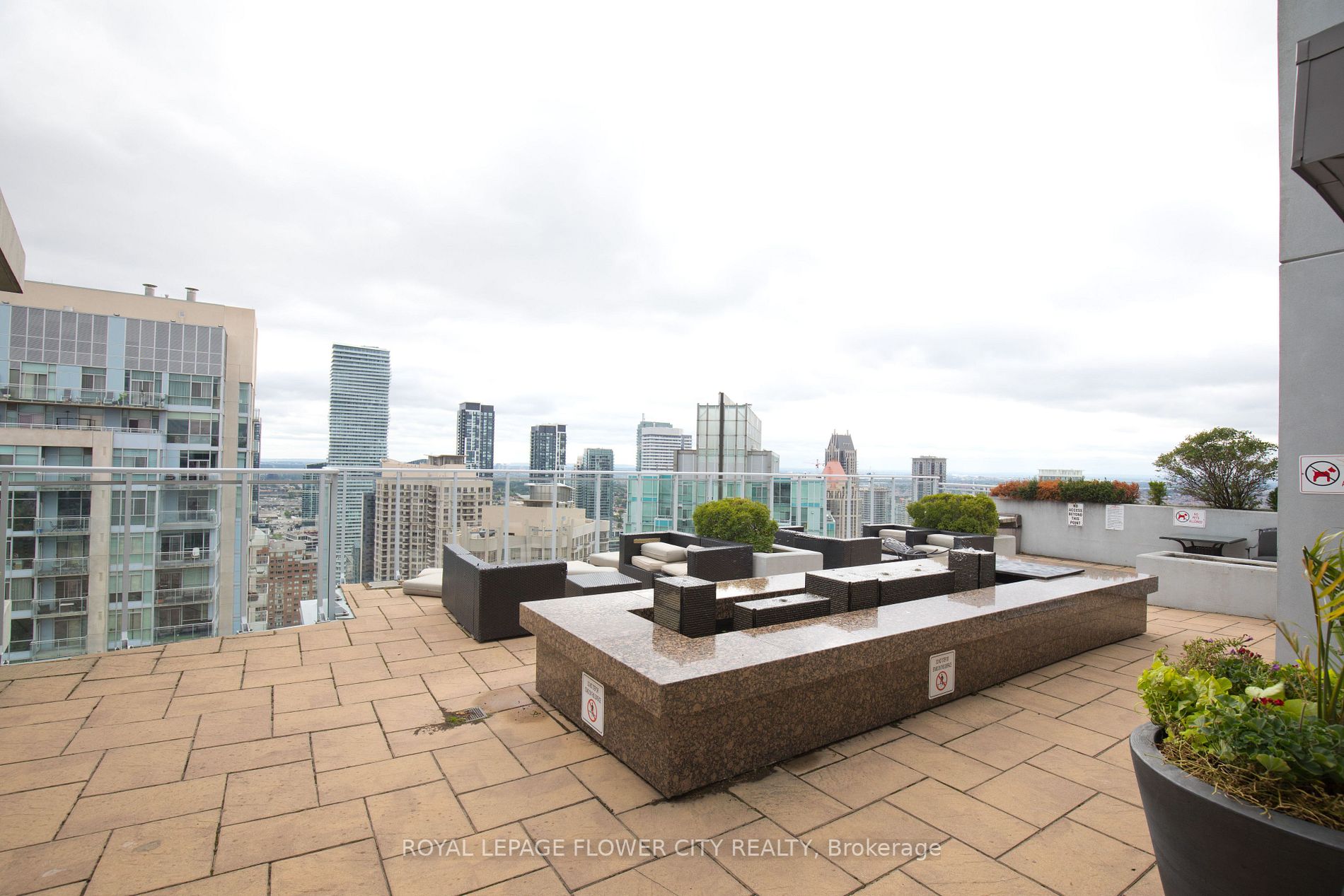 223 Webb Dr, #1712