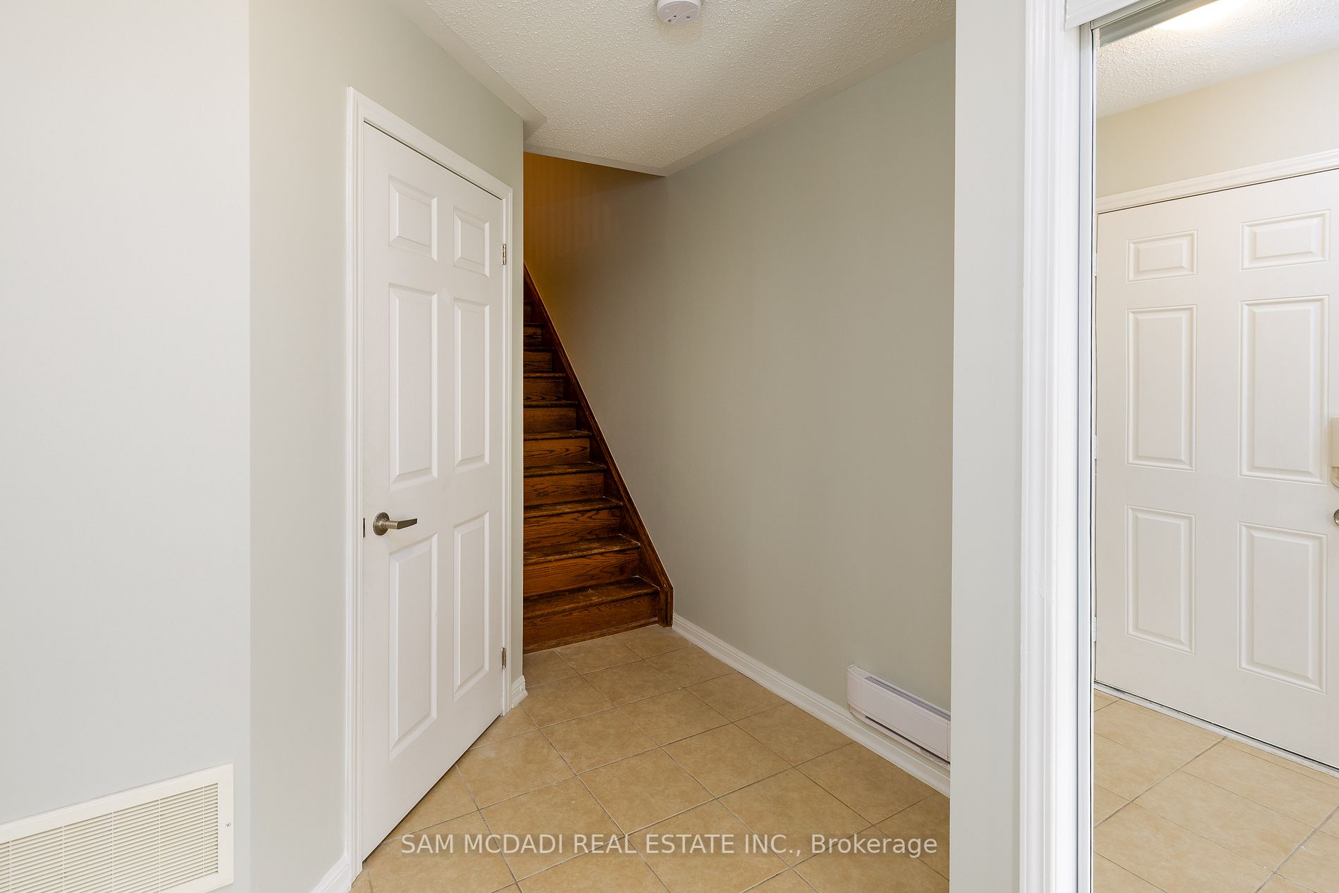 Listing W6760220 - Large Photo # 11