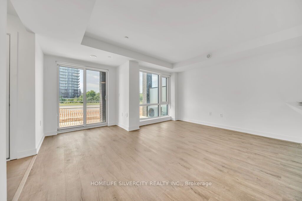 195 Veterans Dr, #5