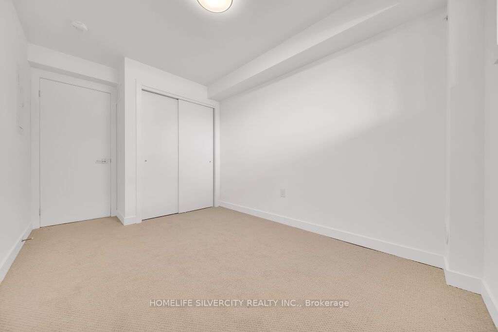 195 Veterans Dr, #5
