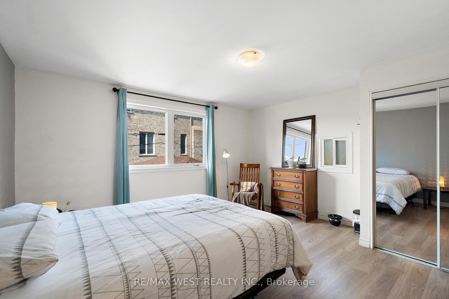 94 Rowntree Ave