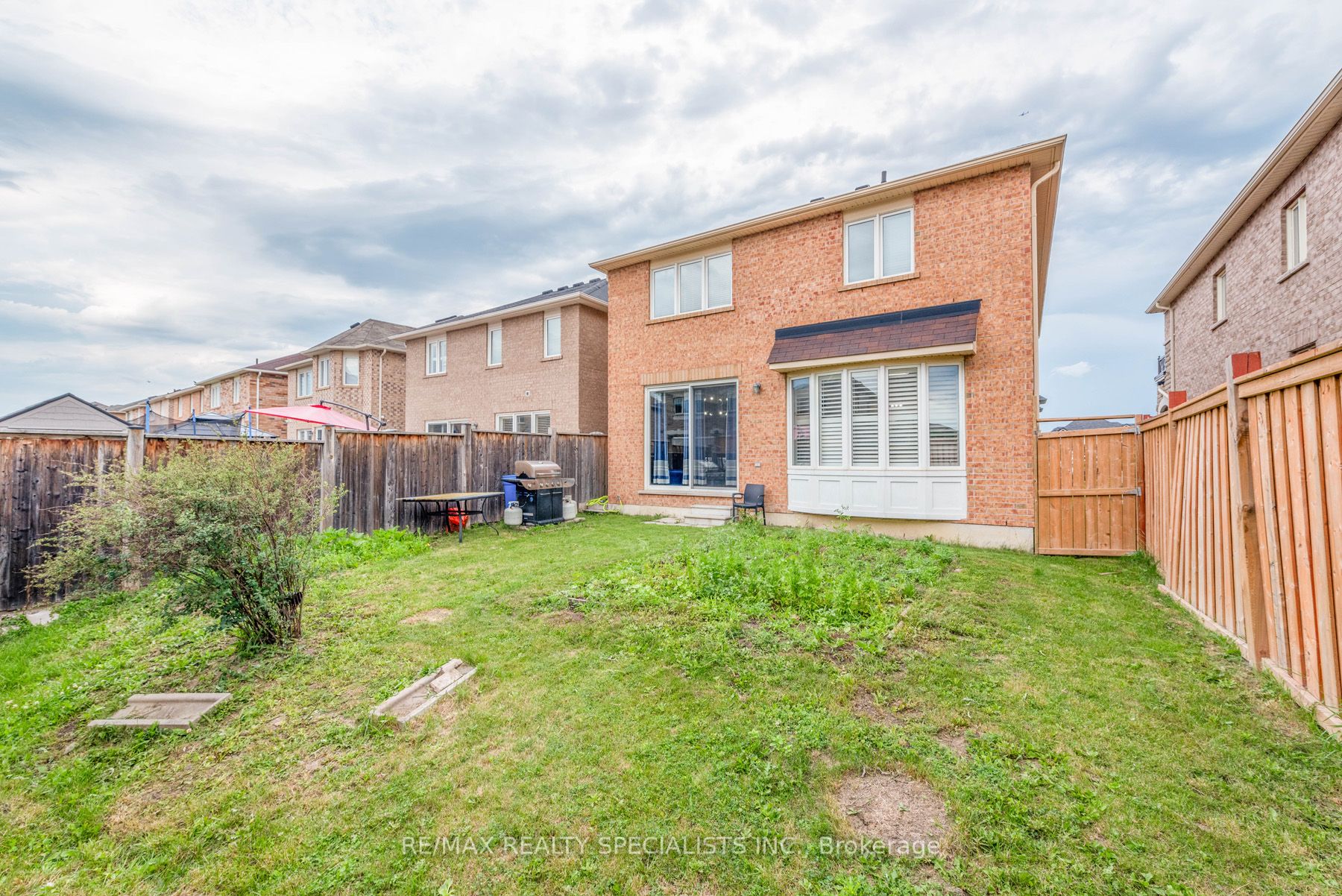 42 Lesabre Cres