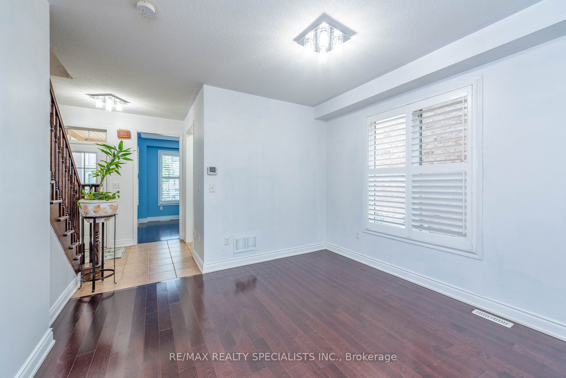 42 Lesabre Cres