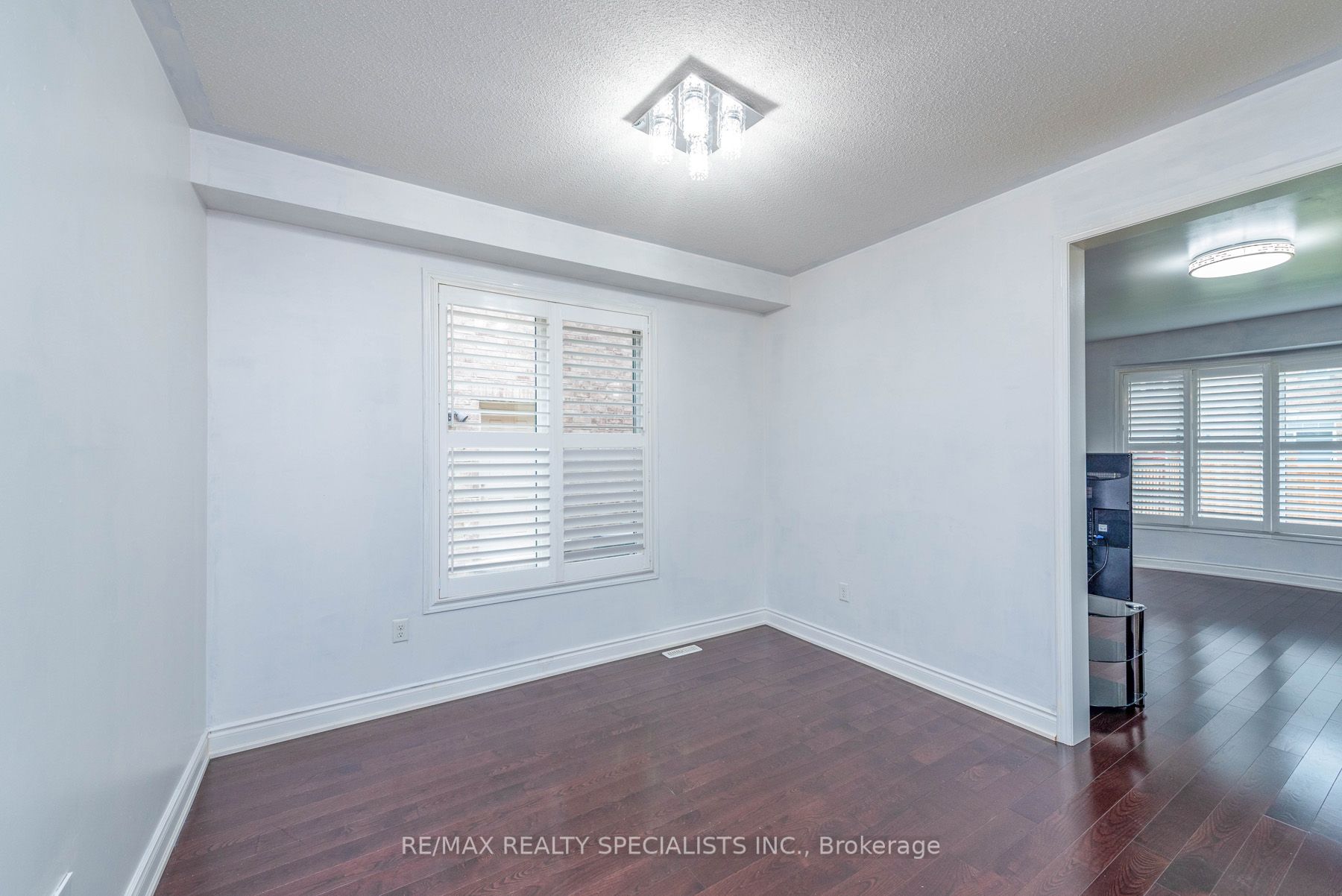 42 Lesabre Cres