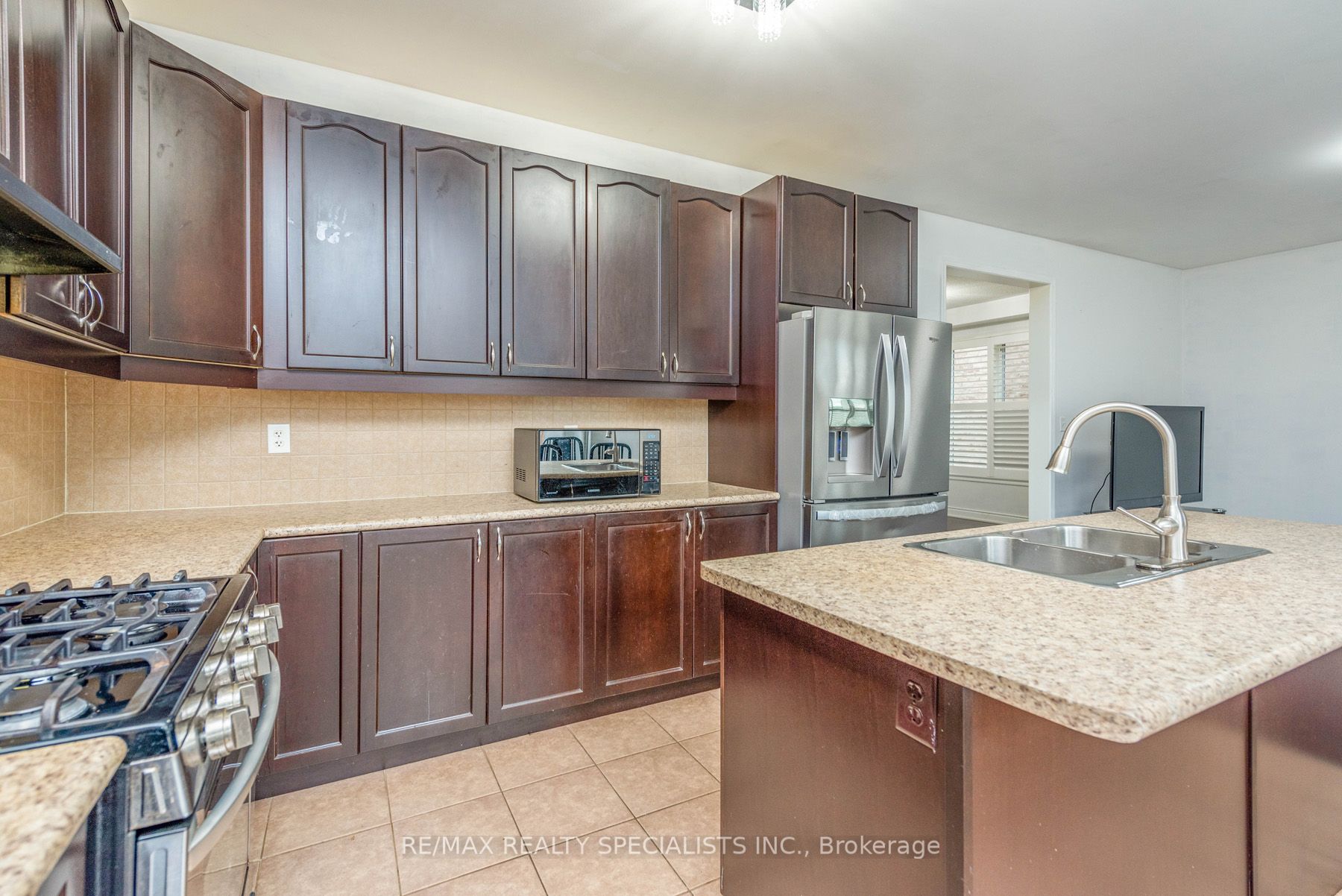 42 Lesabre Cres