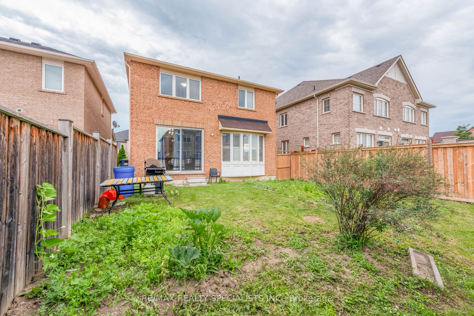 42 Lesabre Cres