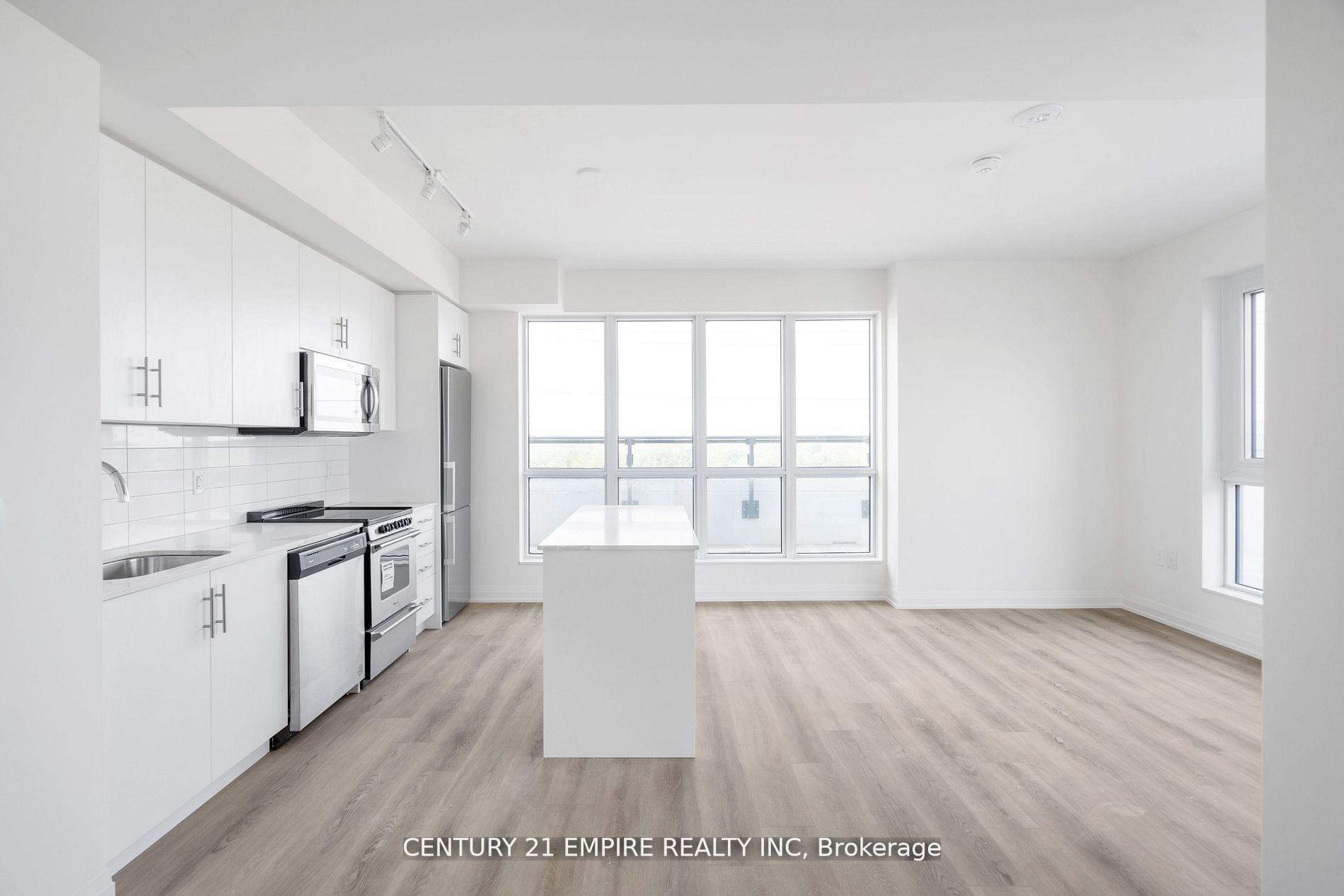 509 Dundas Street, #306