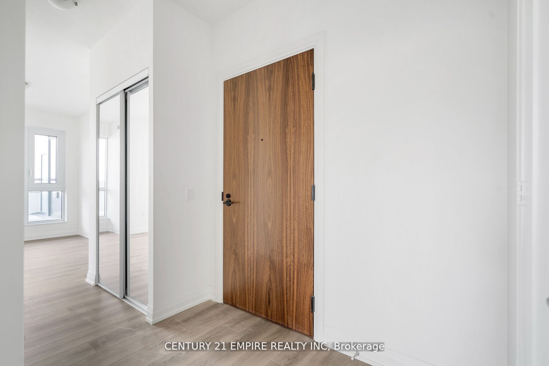 509 Dundas Street, #306