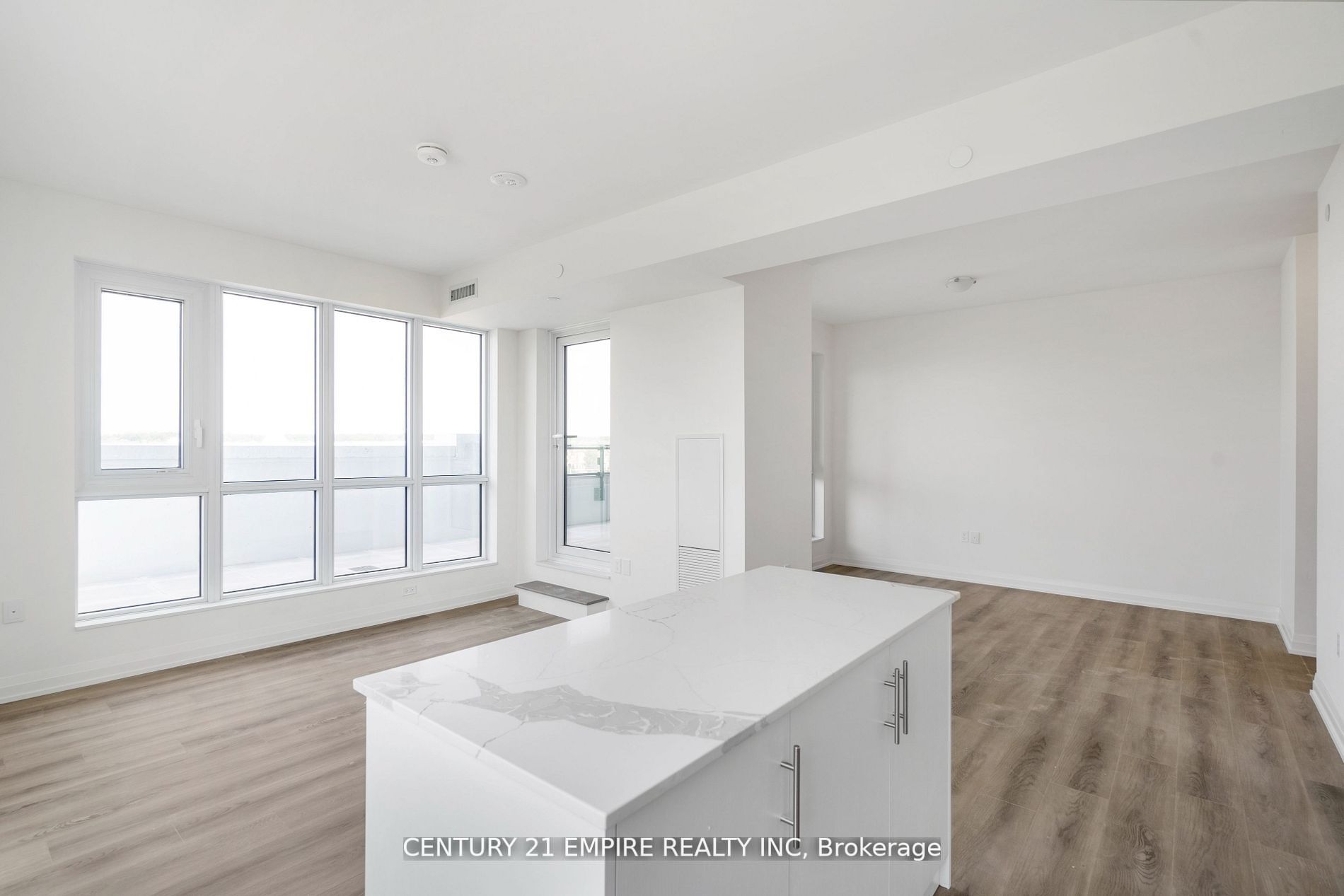 509 Dundas Street, #306