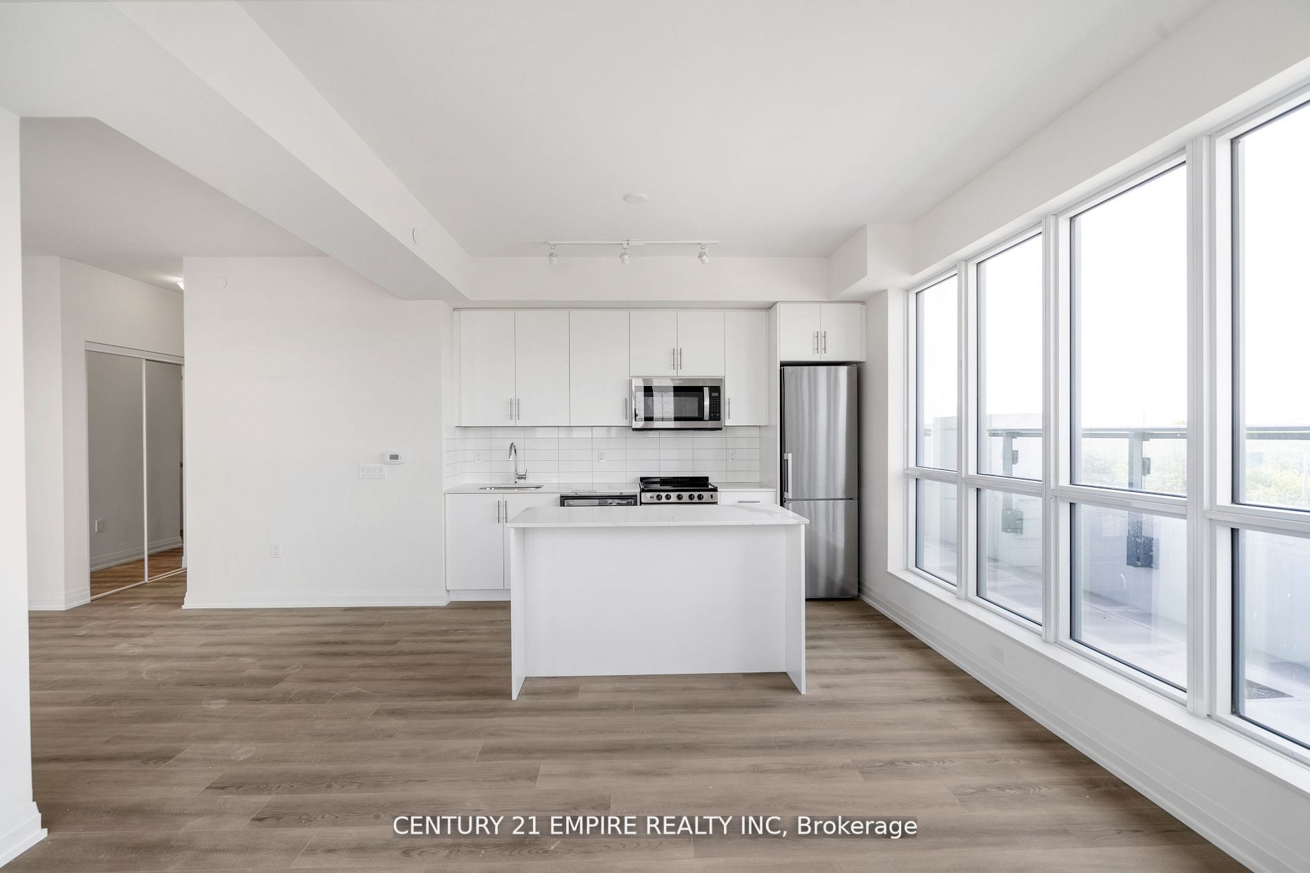 509 Dundas Street, #306