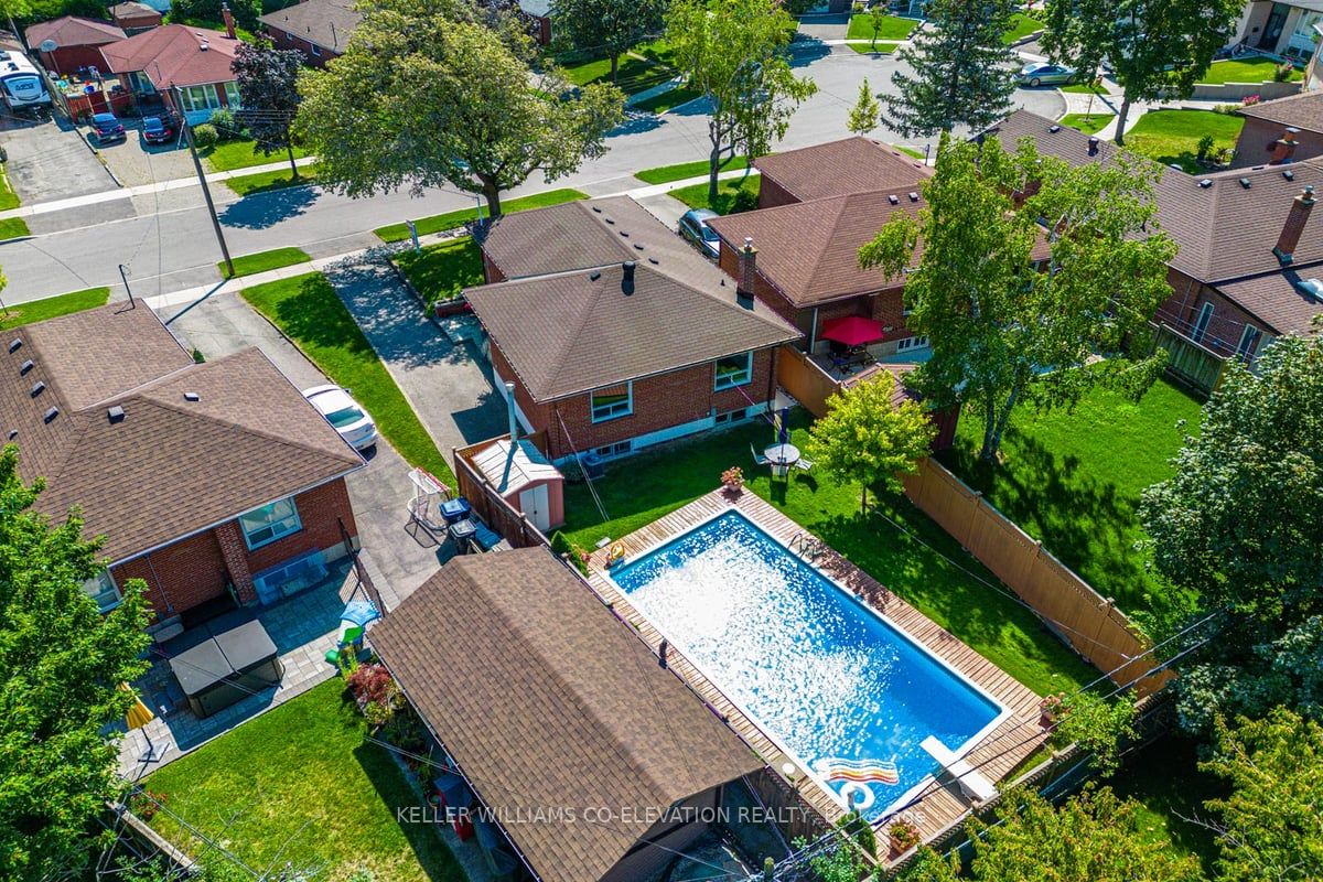 17 Fondy Crt